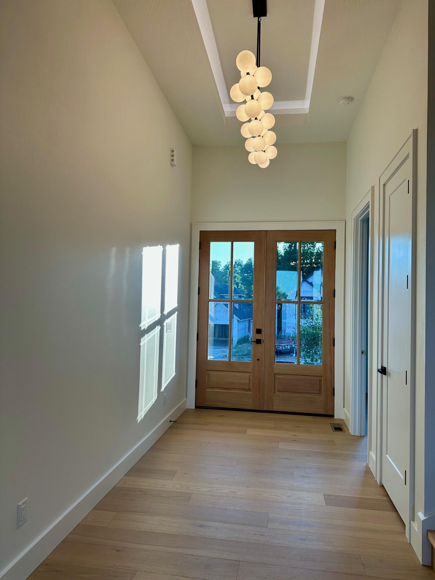6030 South Holland Avenue Property Photo 3