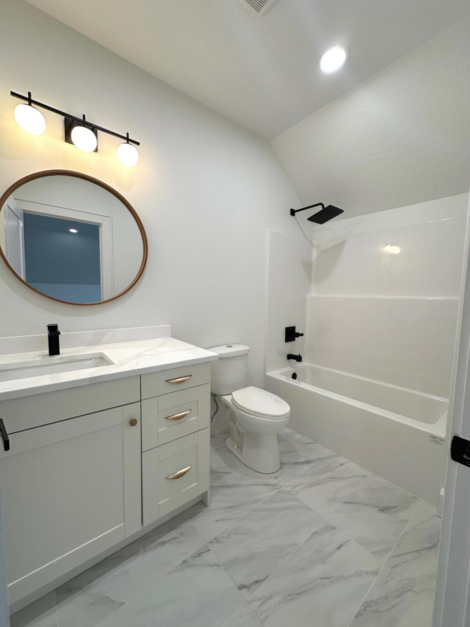 6030 South Holland Avenue Property Photo 34