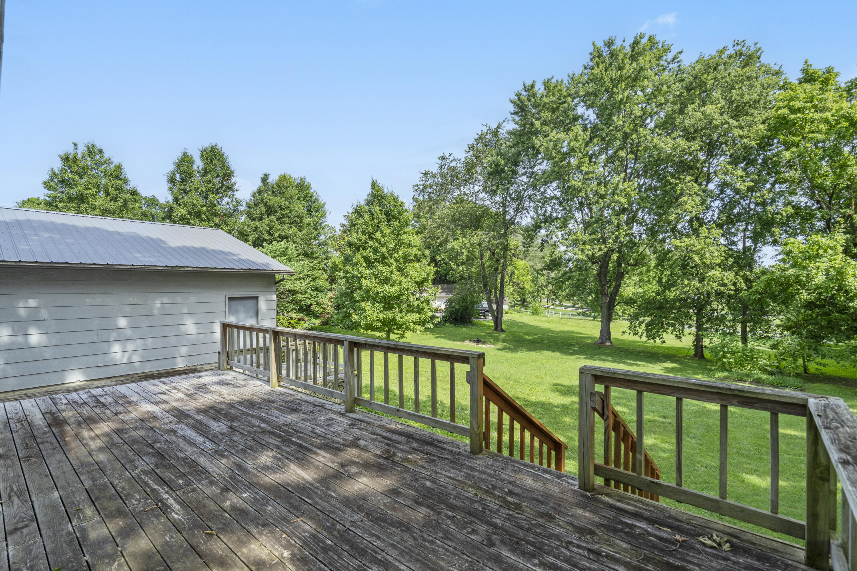 400 East Walker Street Property Photo 28