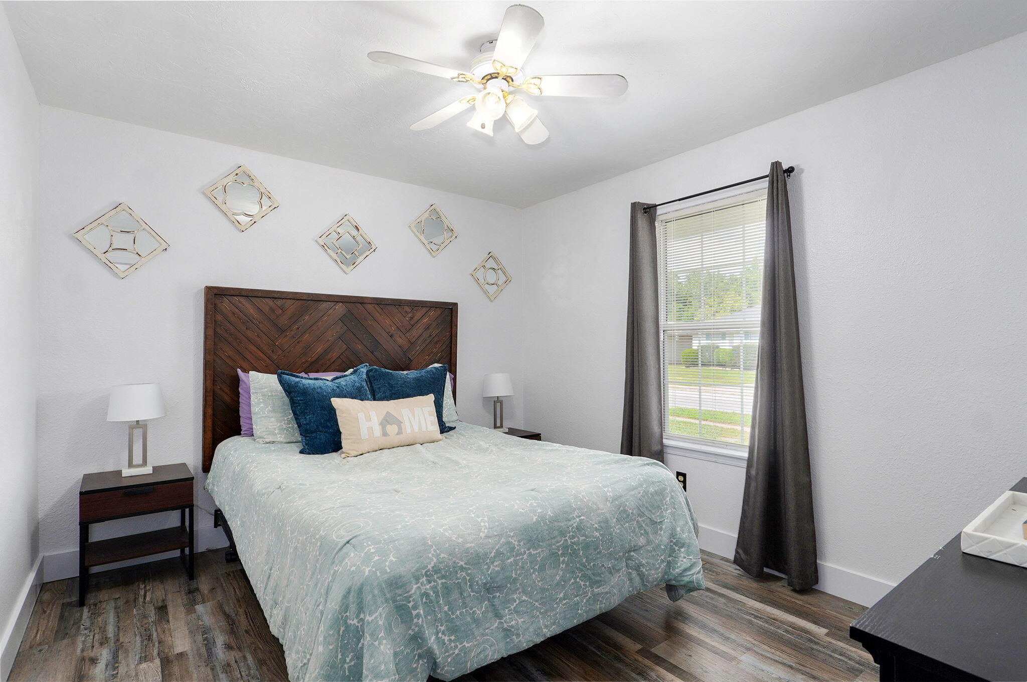 5563 South Walnut Hill Avenue Property Photo 15