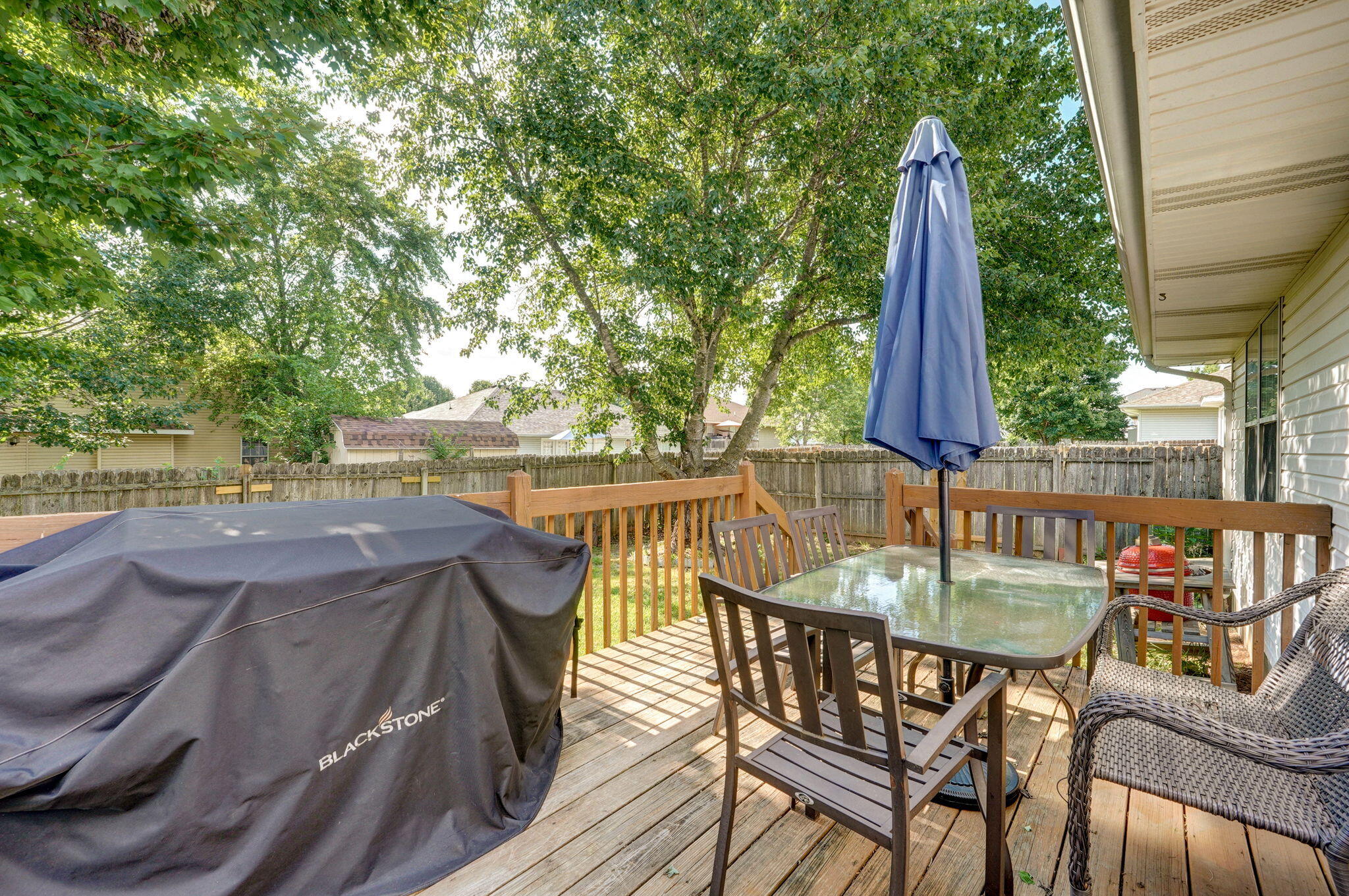 5563 South Walnut Hill Avenue Property Photo 18