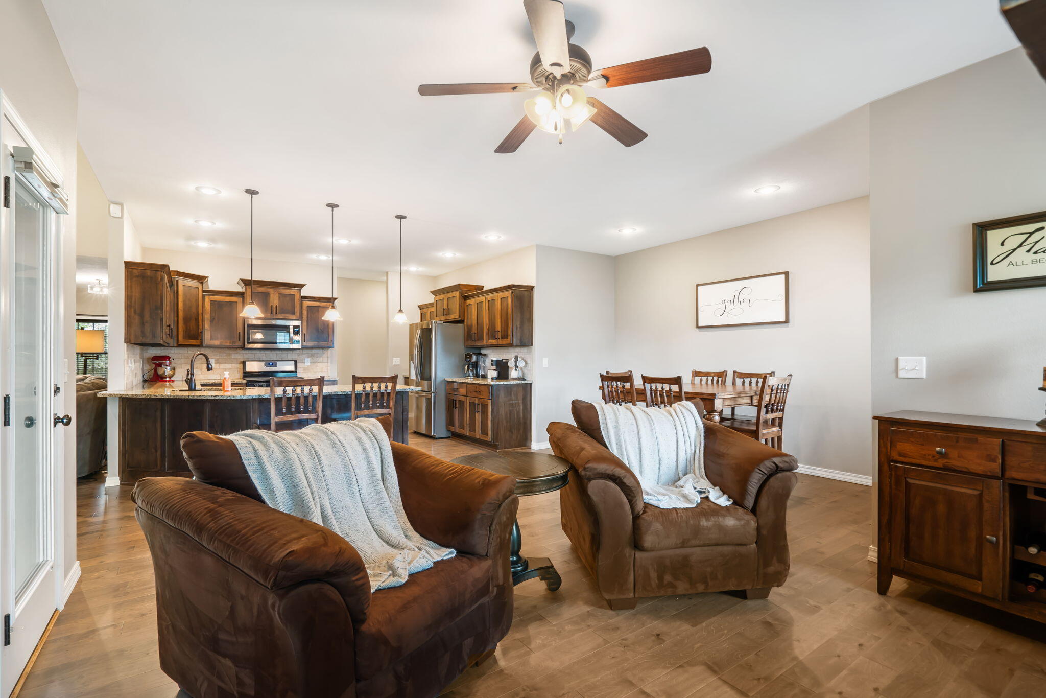 656 North Maplewood Hills Road Property Photo 12