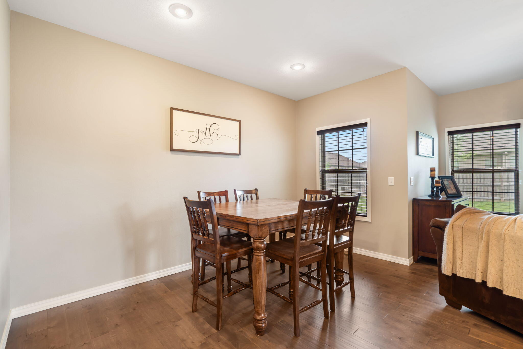 656 North Maplewood Hills Road Property Photo 18