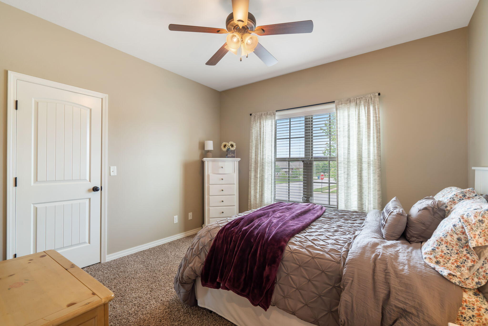 656 North Maplewood Hills Road Property Photo 19