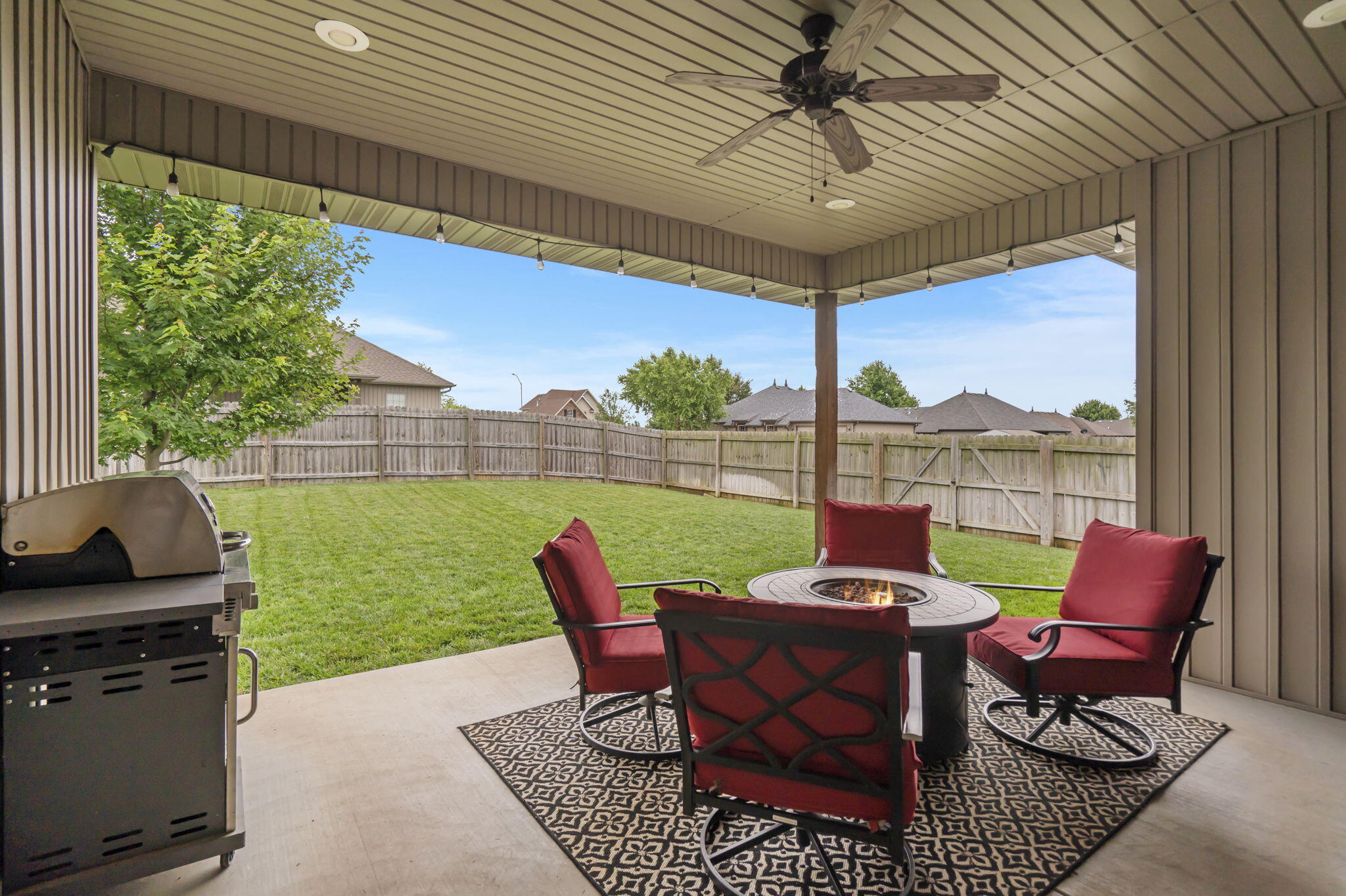 656 North Maplewood Hills Road Property Photo 33