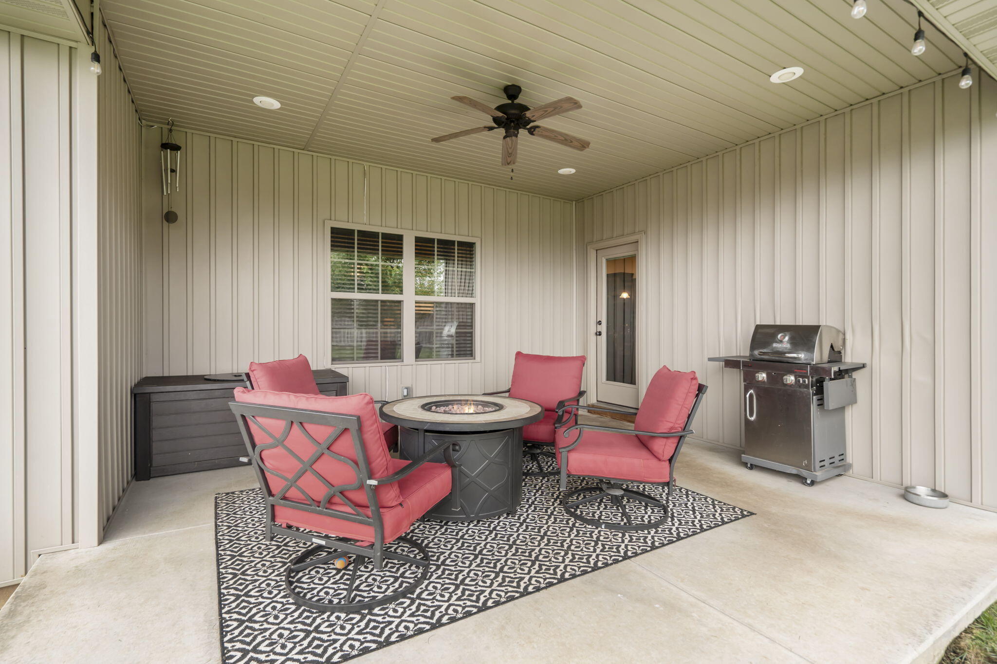 656 North Maplewood Hills Road Property Photo 35
