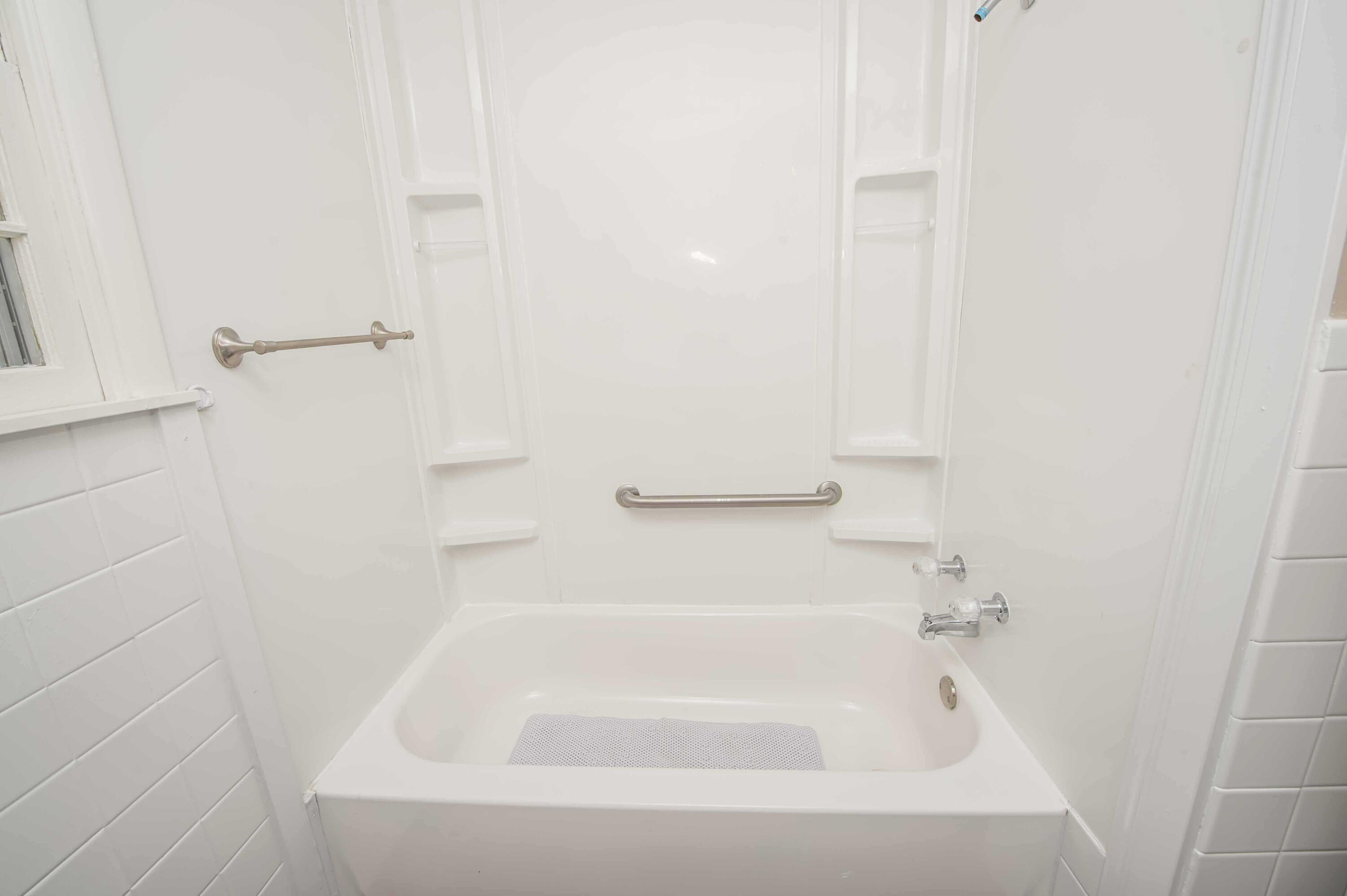 203 West Whiteside Street Property Photo 10