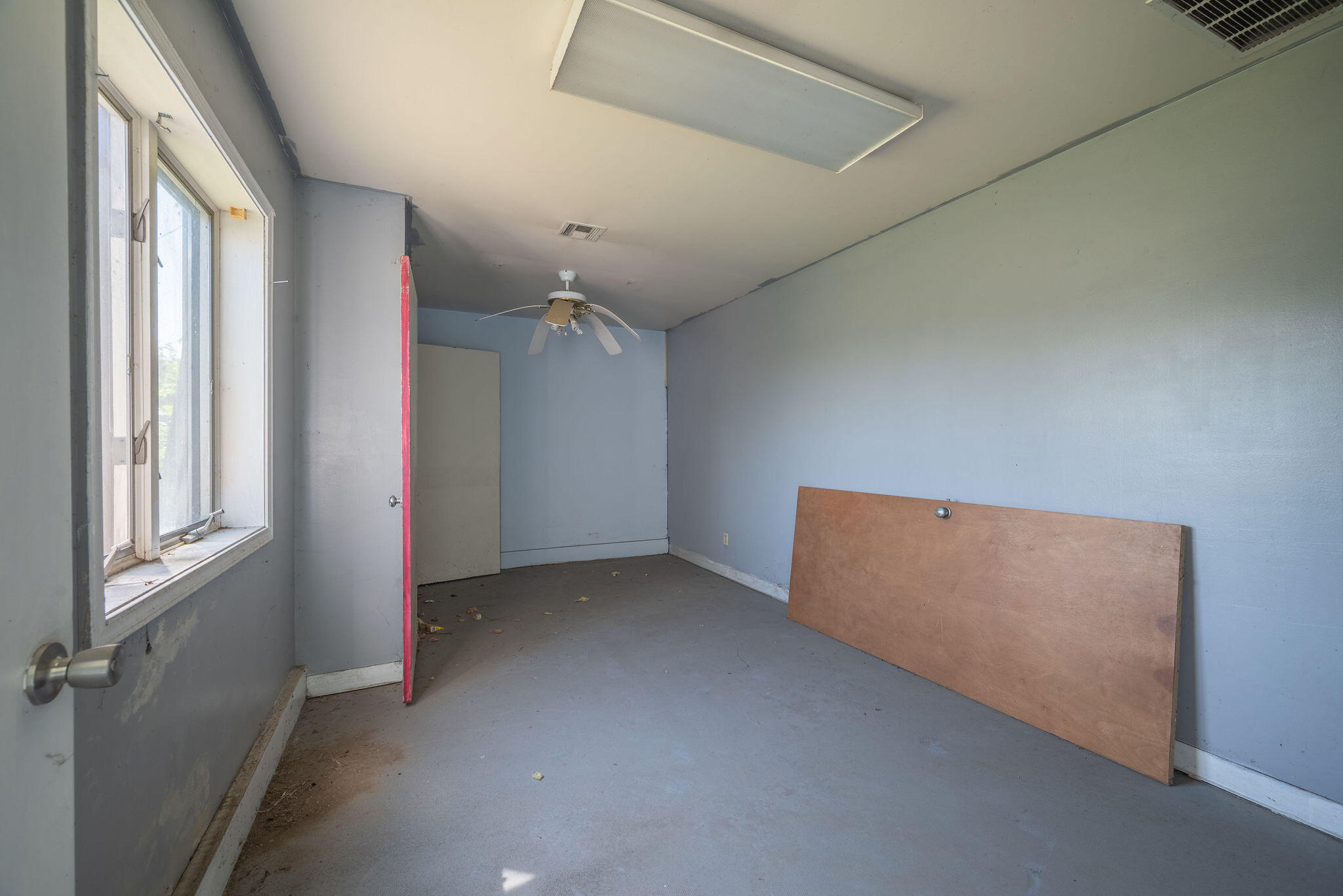 841 Francis Avenue Property Photo 25