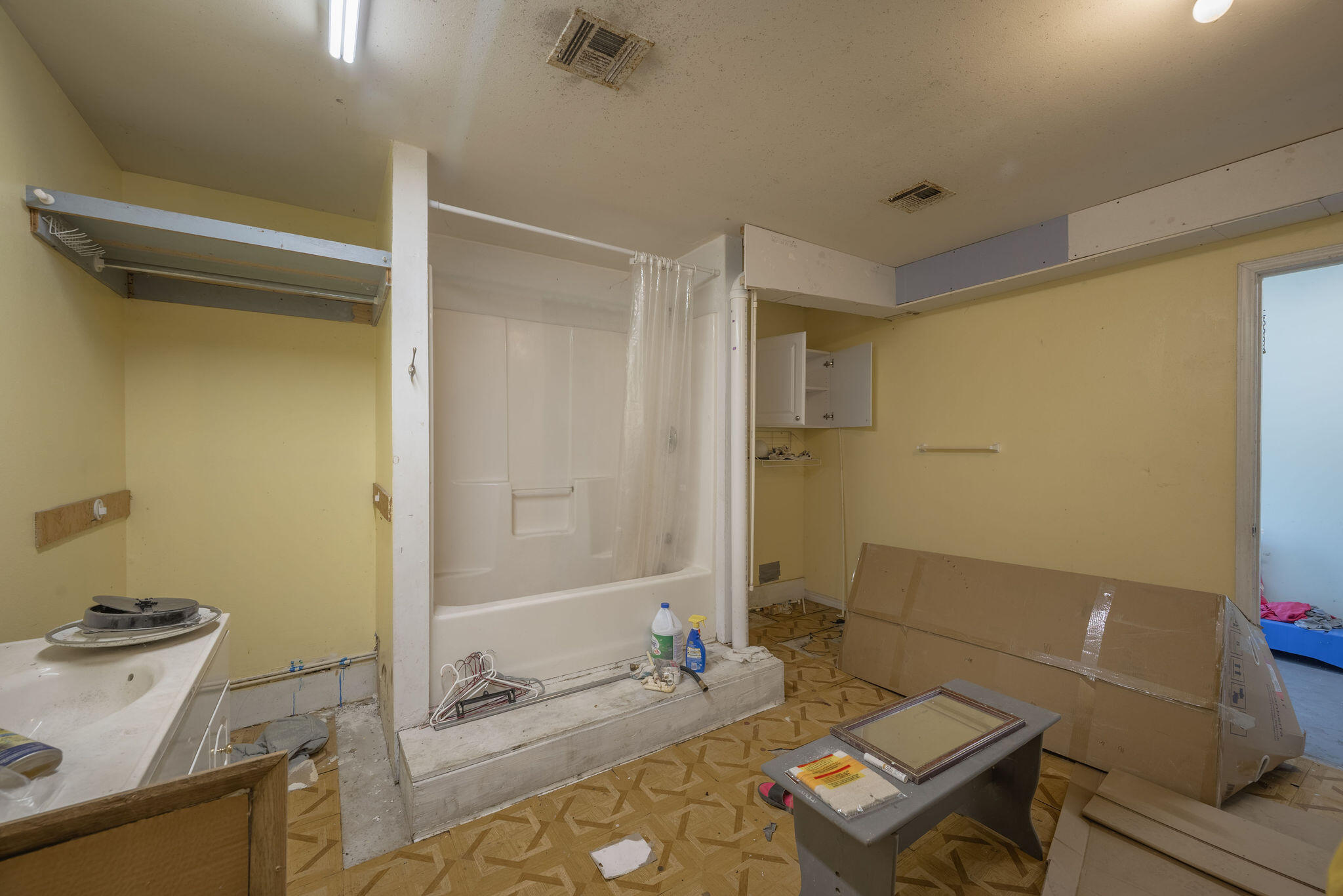 841 Francis Avenue Property Photo 28
