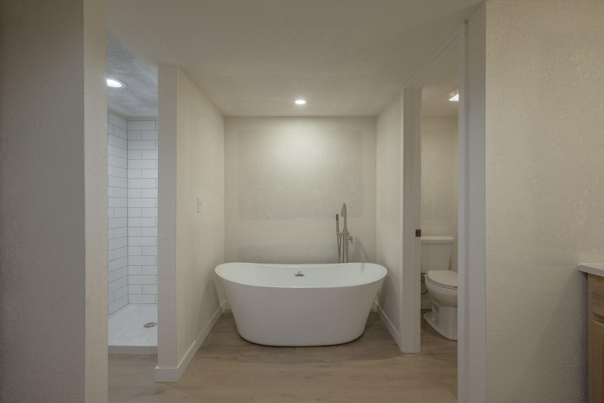 841 Francis Avenue Property Photo 30