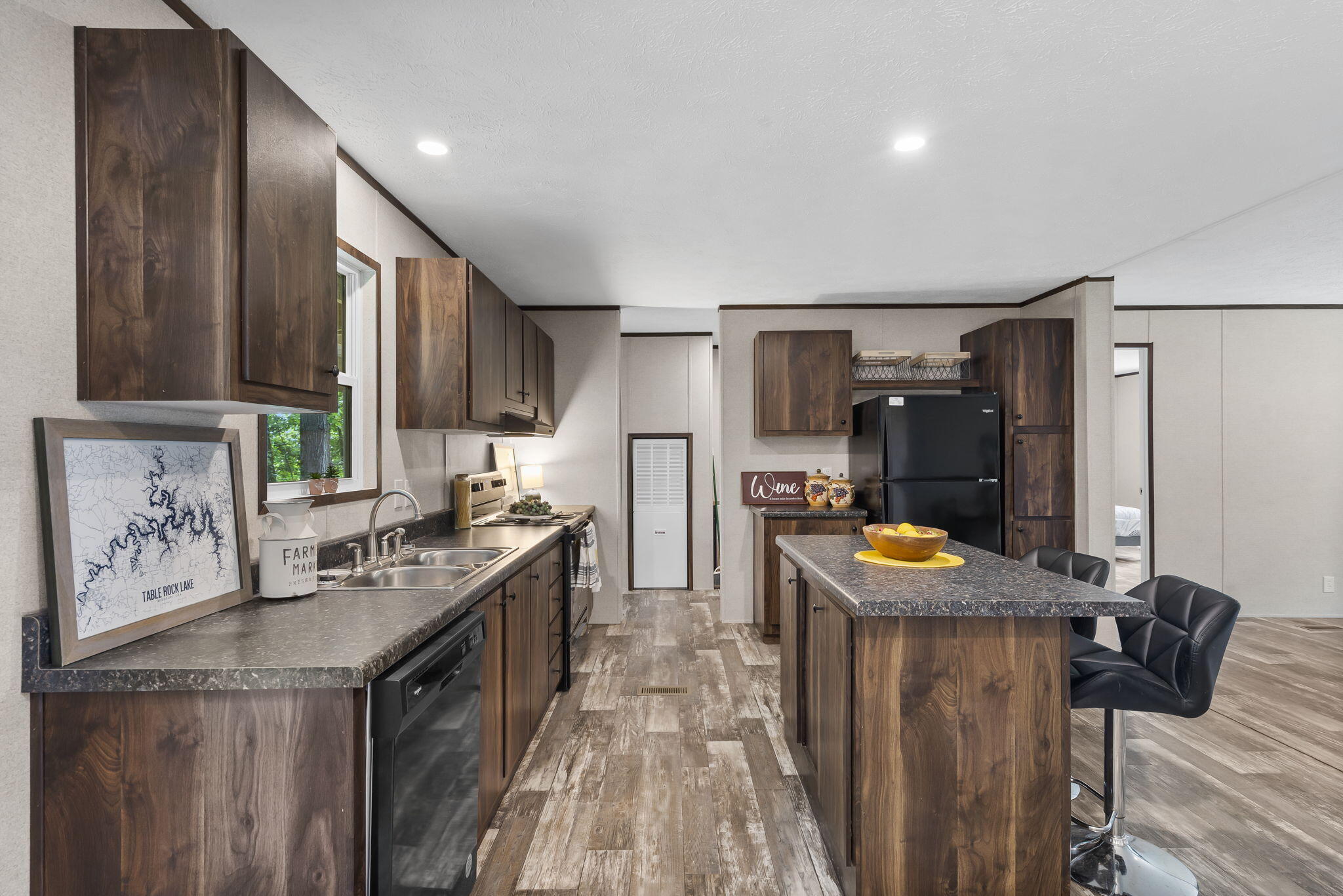 441 Shelton Drive Property Photo 8