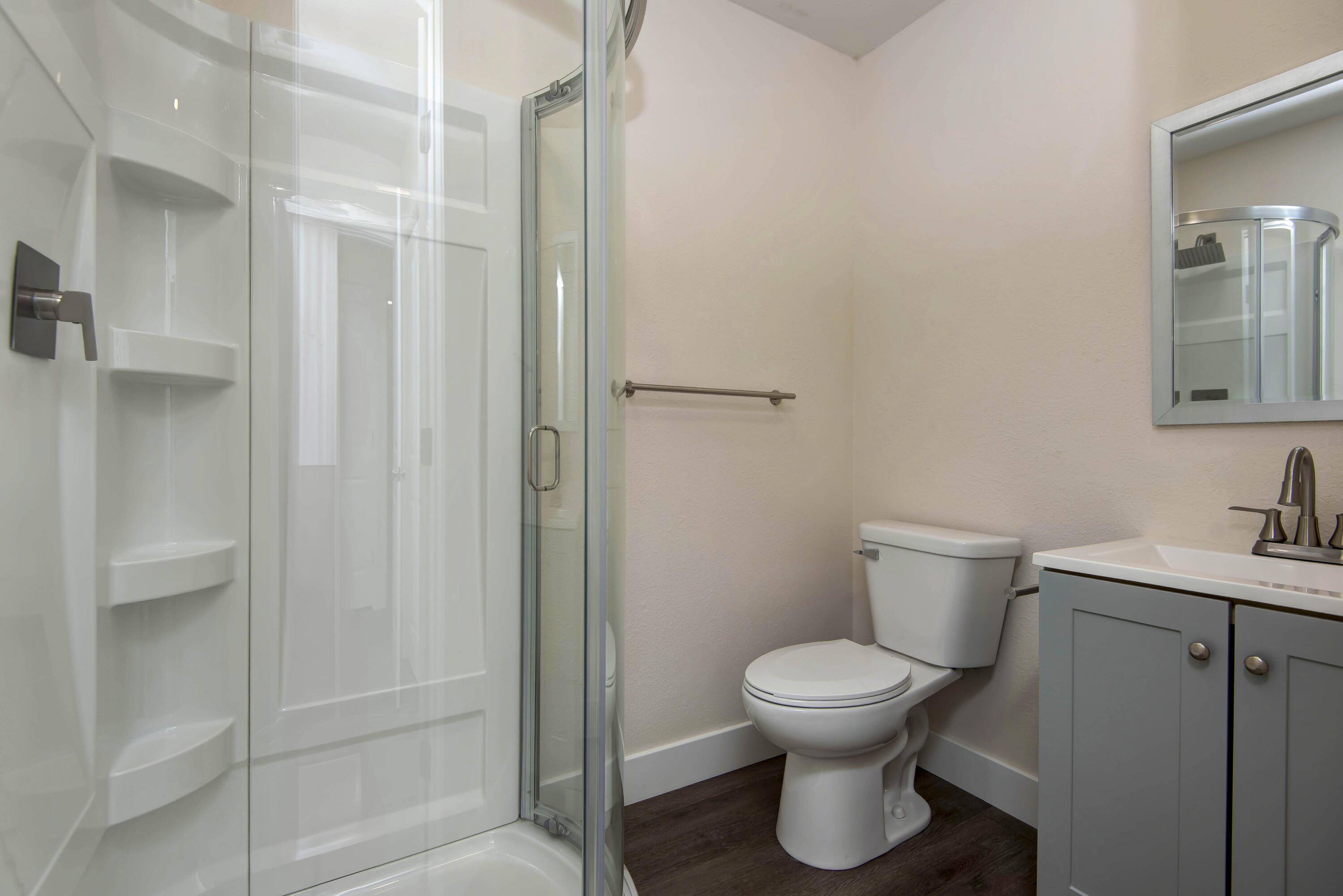 1830 North Hillcrest Avenue Property Photo 10