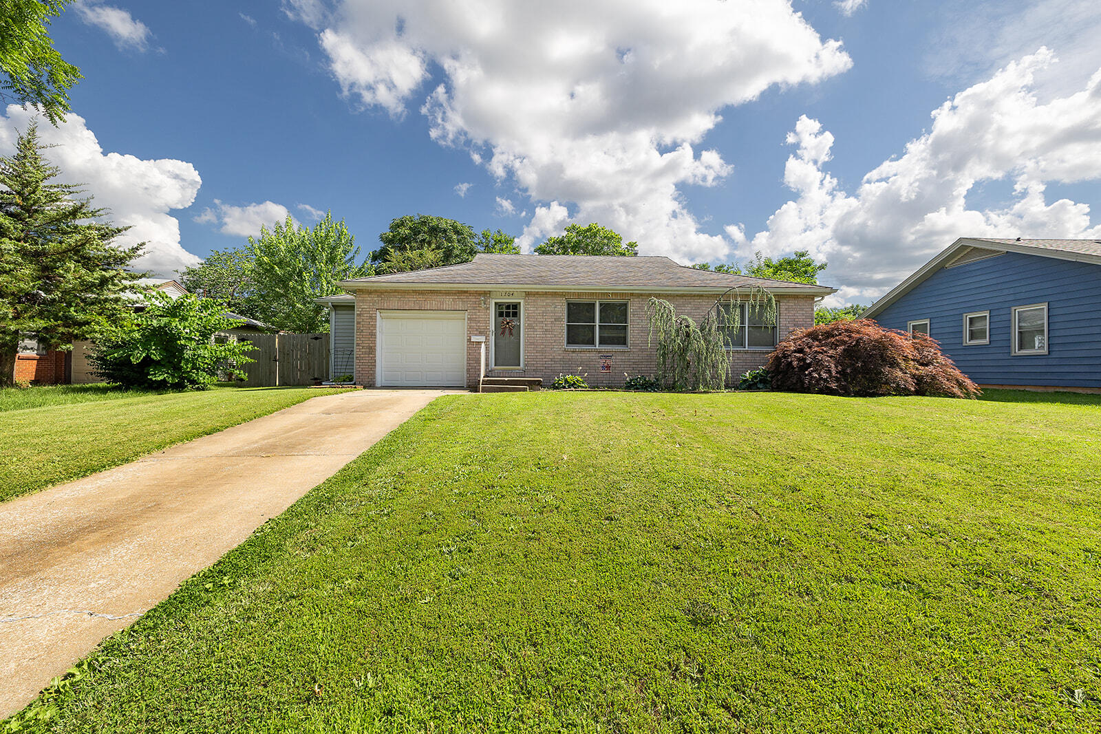 1704 East Latoka Street Property Photo 1