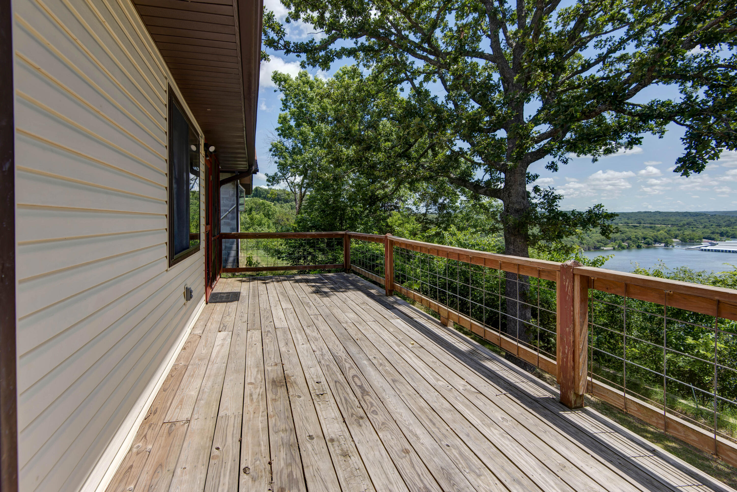 730 Peebles Point Road Property Photo 3