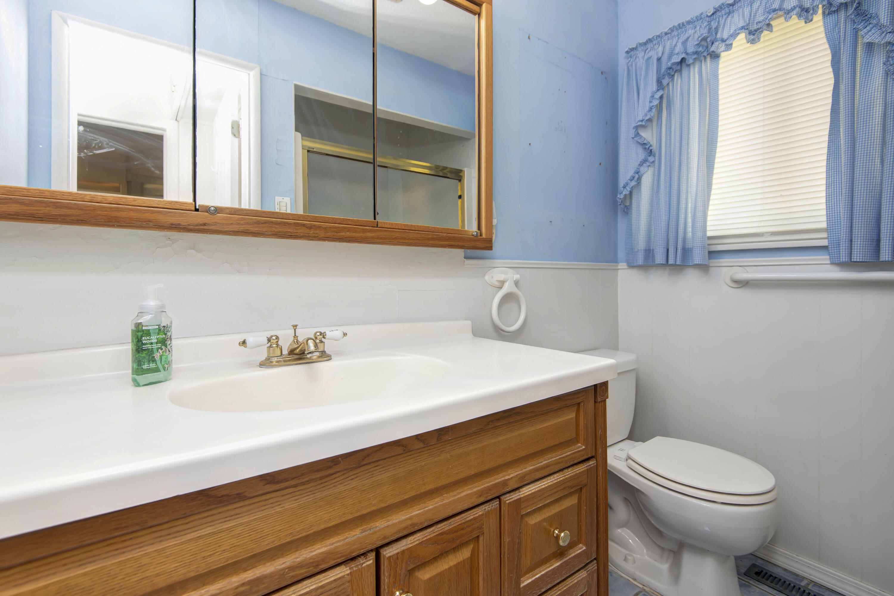 730 Peebles Point Road Property Photo 9