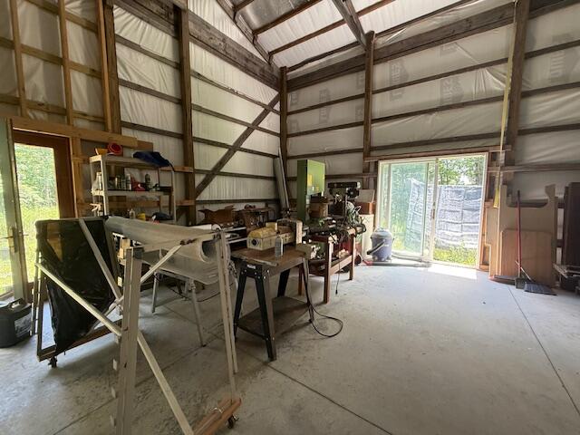 890 Bluebird Lane Property Photo 8