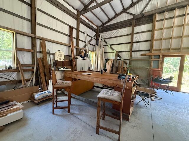 890 Bluebird Lane Property Photo 9