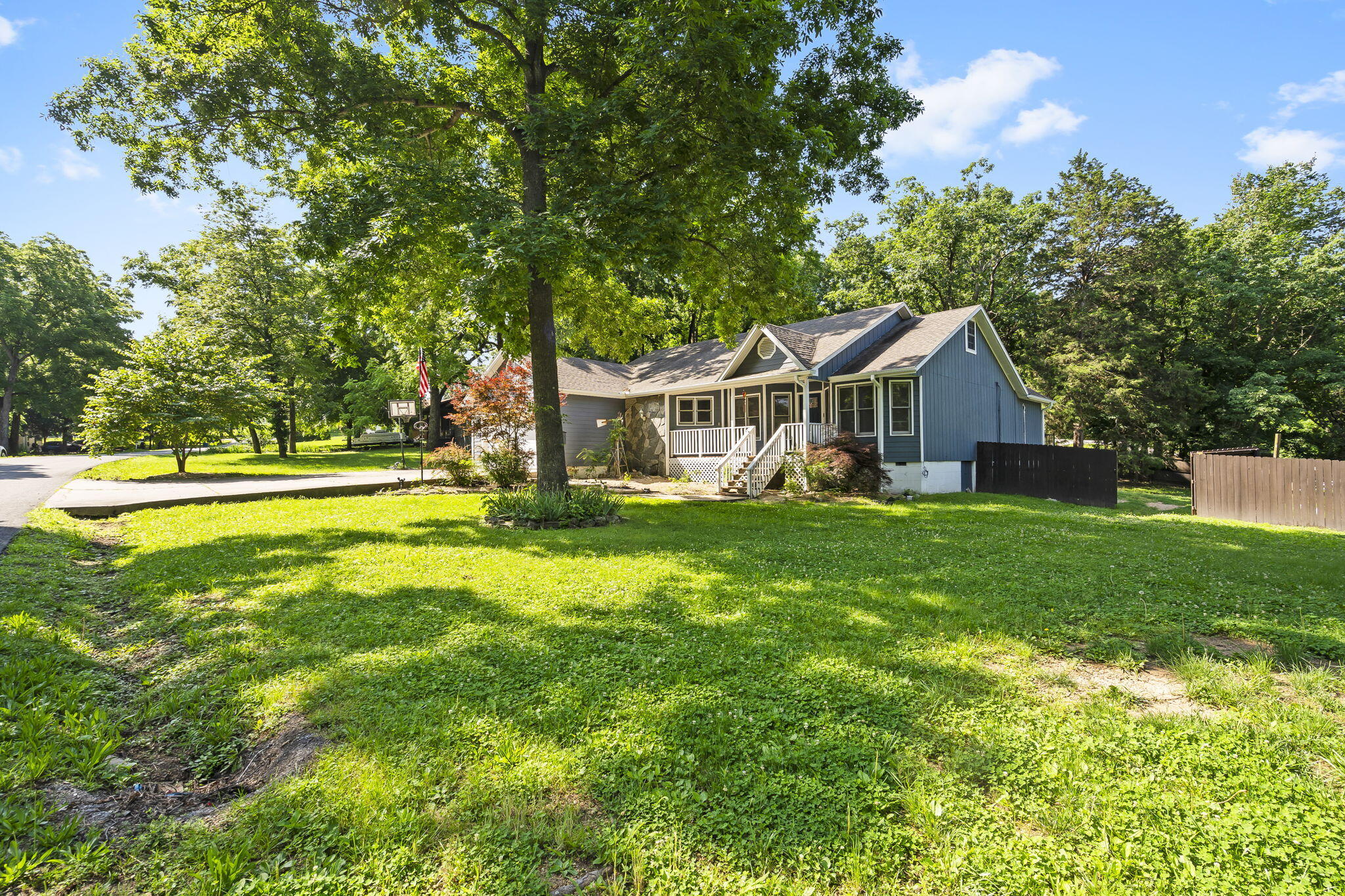 167 Eagle Valley Court Property Photo 2
