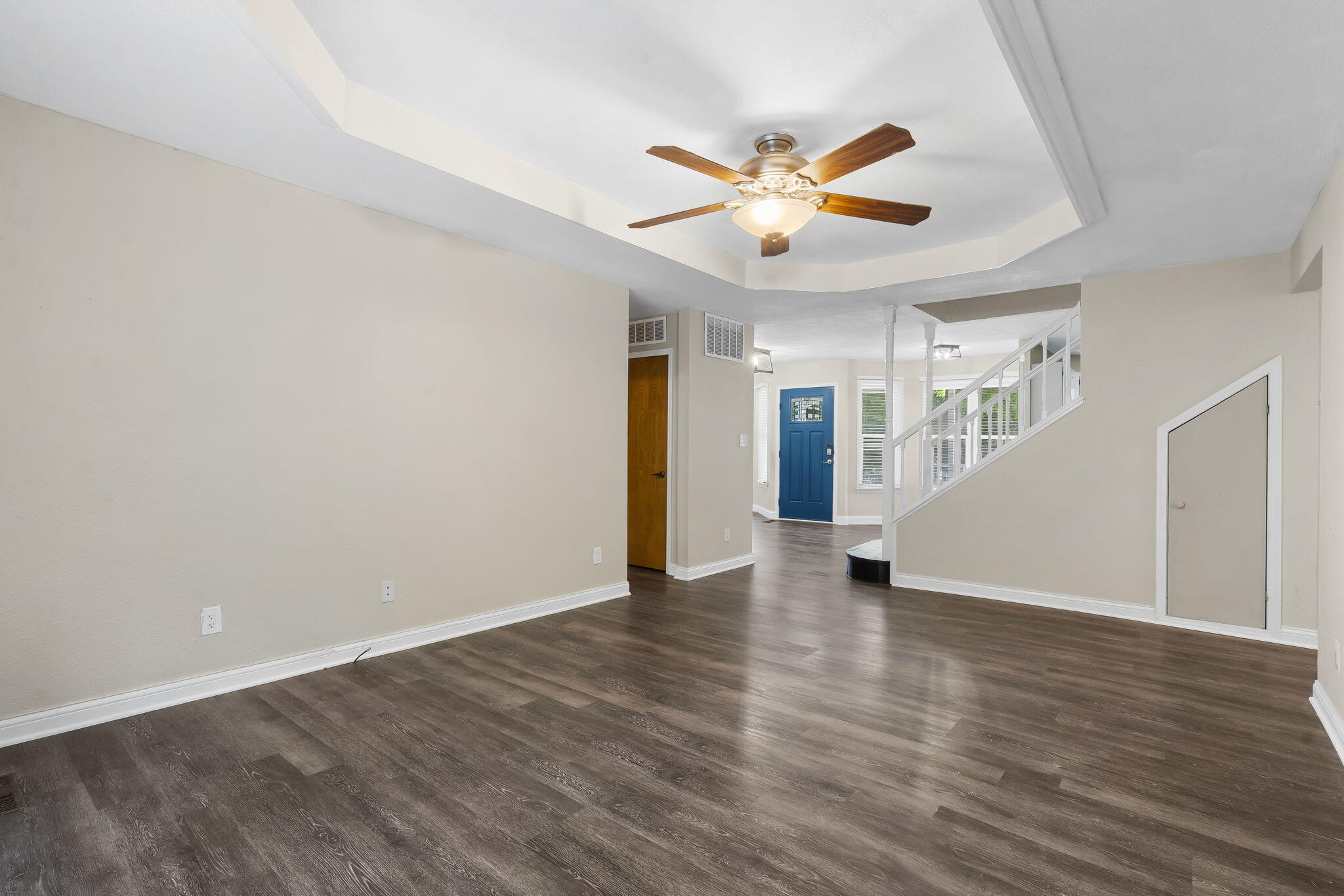 167 Eagle Valley Court Property Photo 6