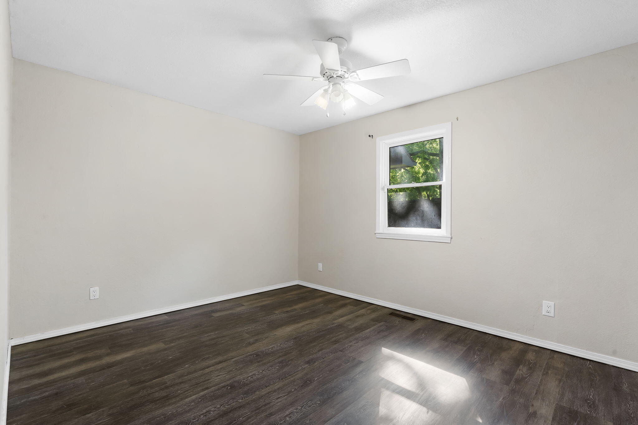 167 Eagle Valley Court Property Photo 18