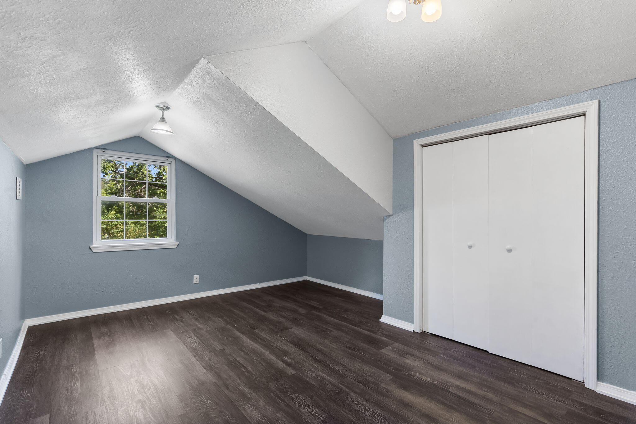 167 Eagle Valley Court Property Photo 27