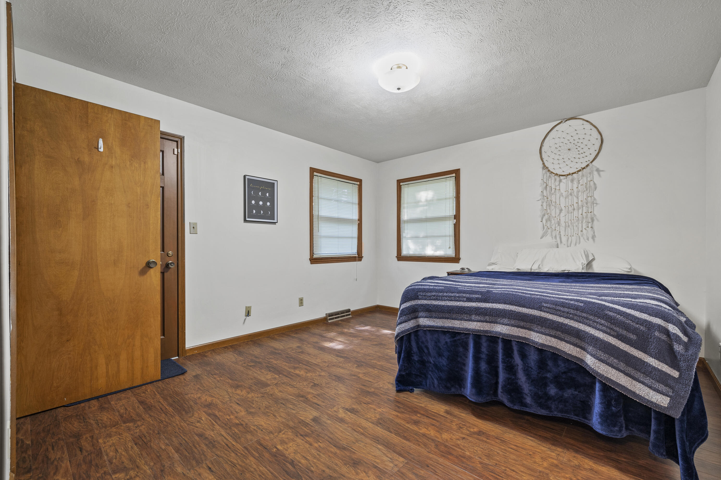 716 South Rogers Avenue Property Photo 12