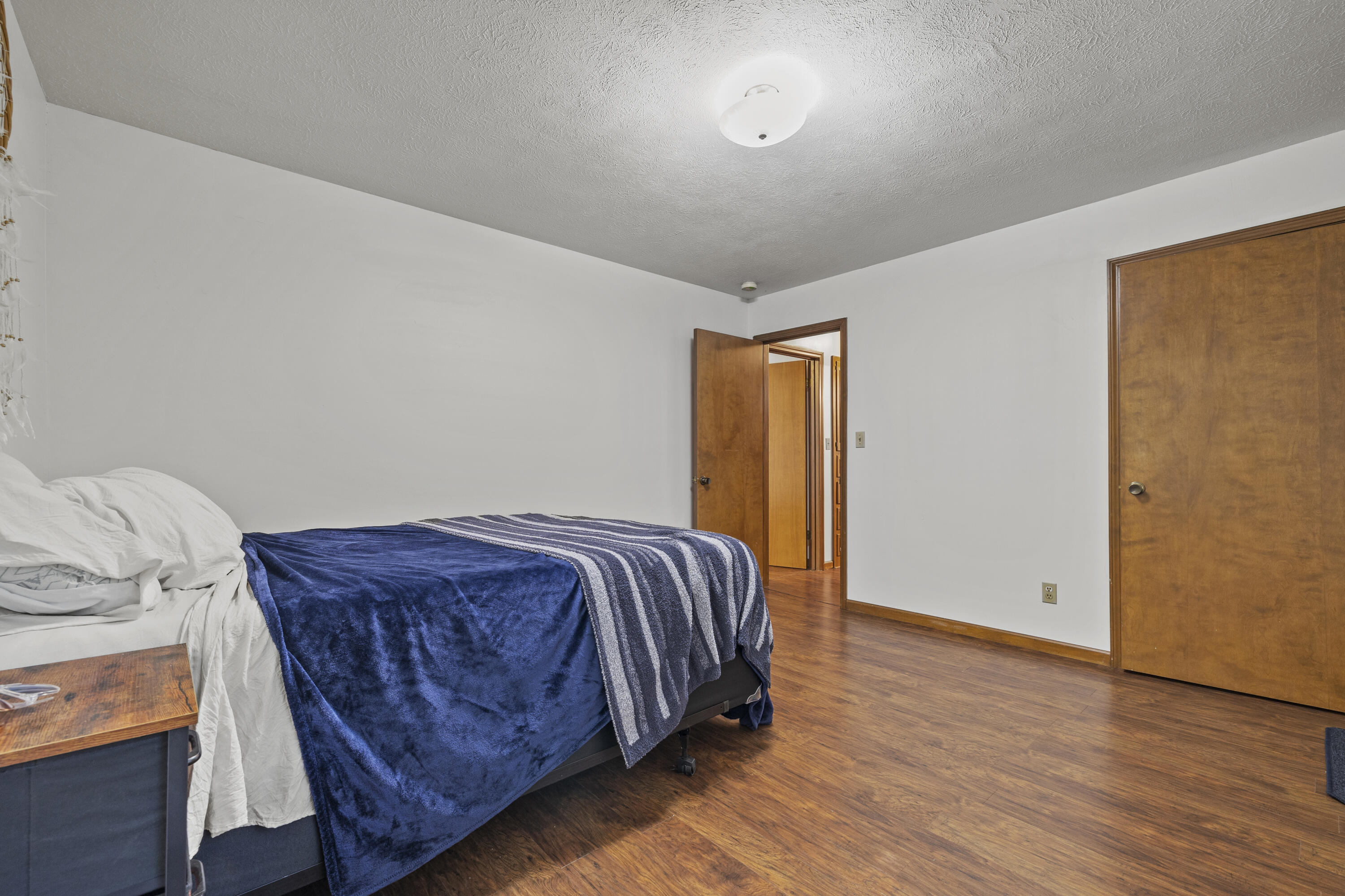 716 South Rogers Avenue Property Photo 13