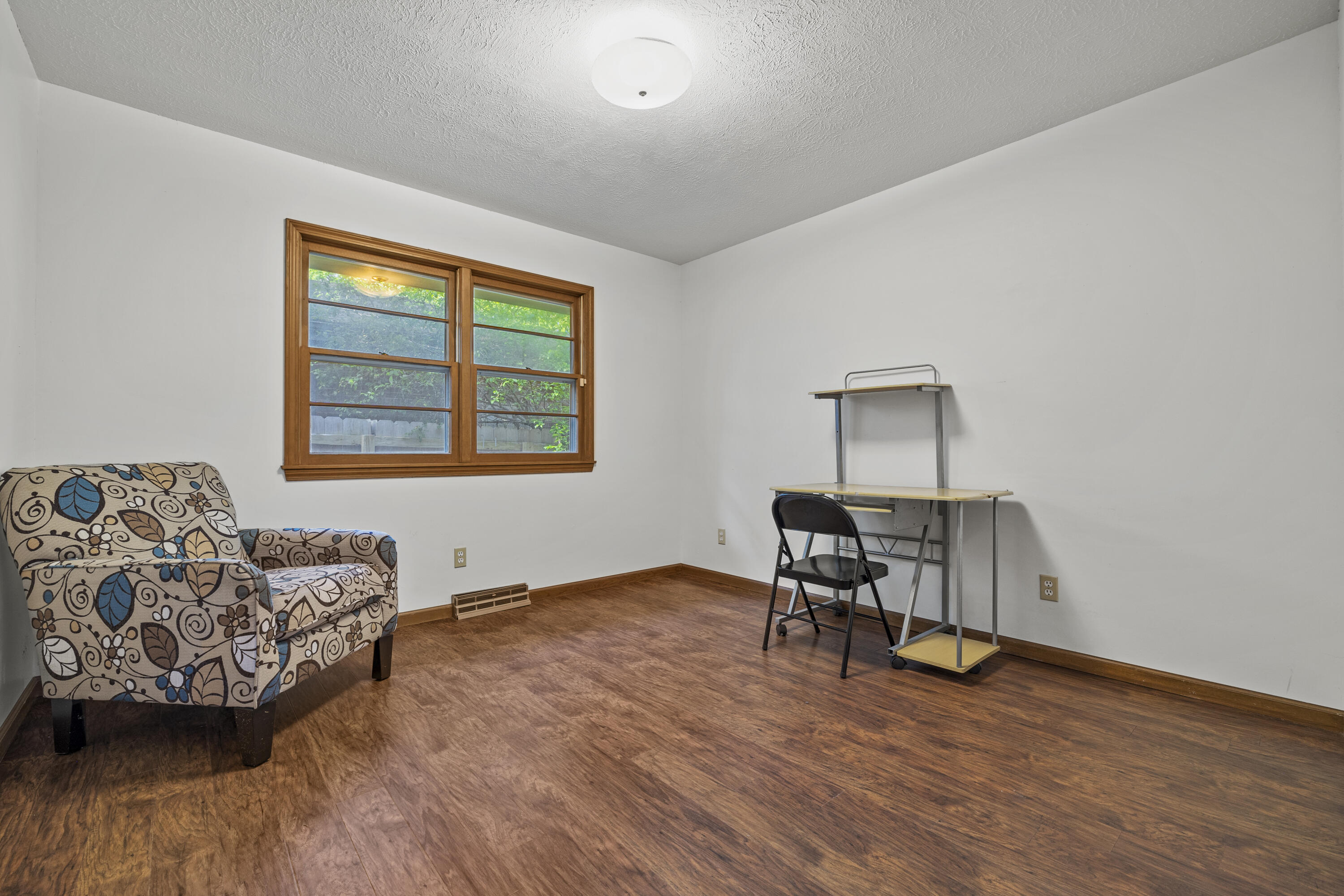 716 South Rogers Avenue Property Photo 18