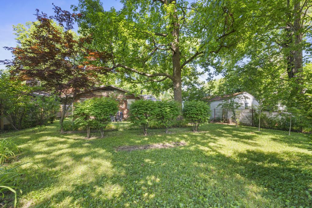 716 South Rogers Avenue Property Photo 26