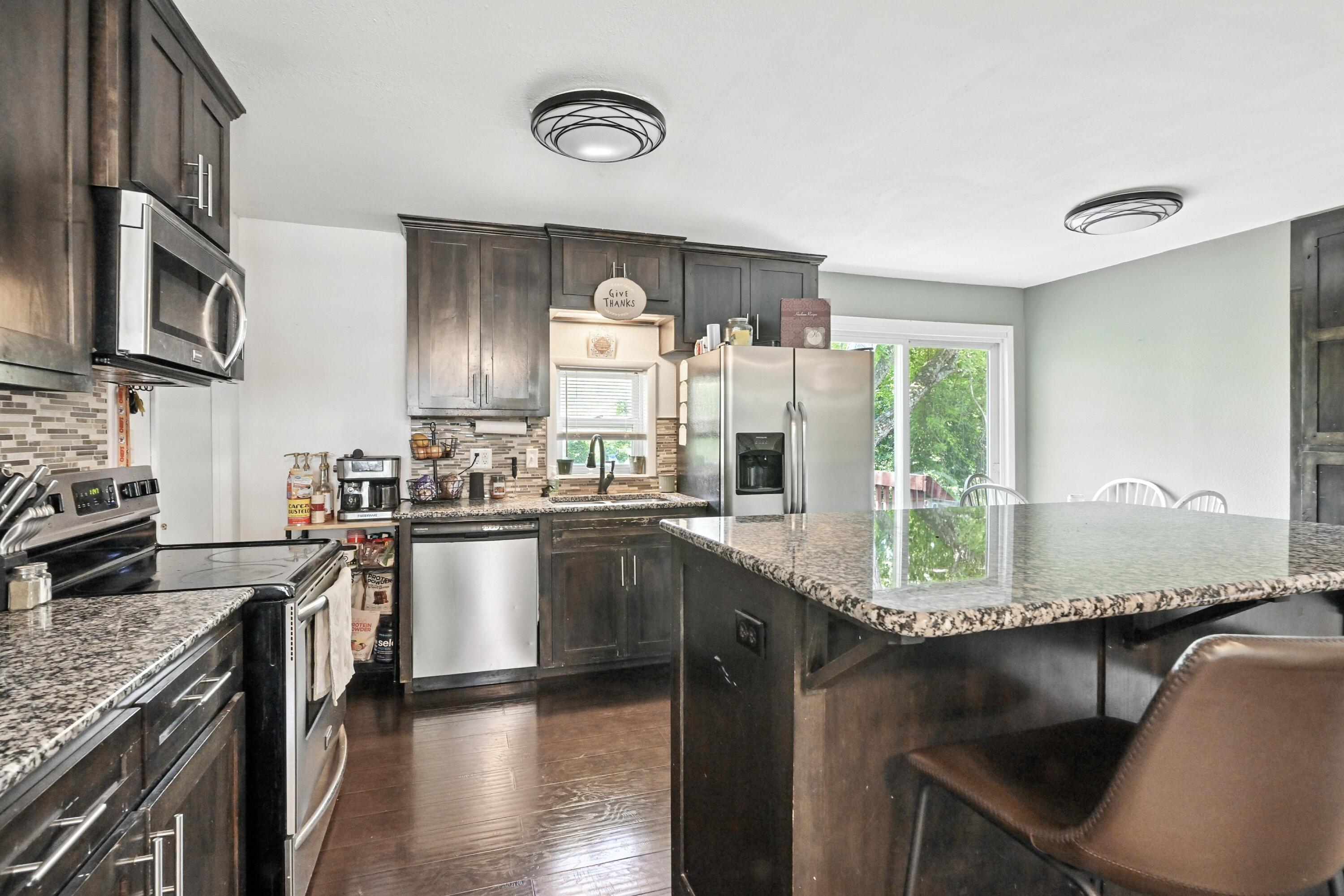 1515 Hilldale Drive Property Photo 18