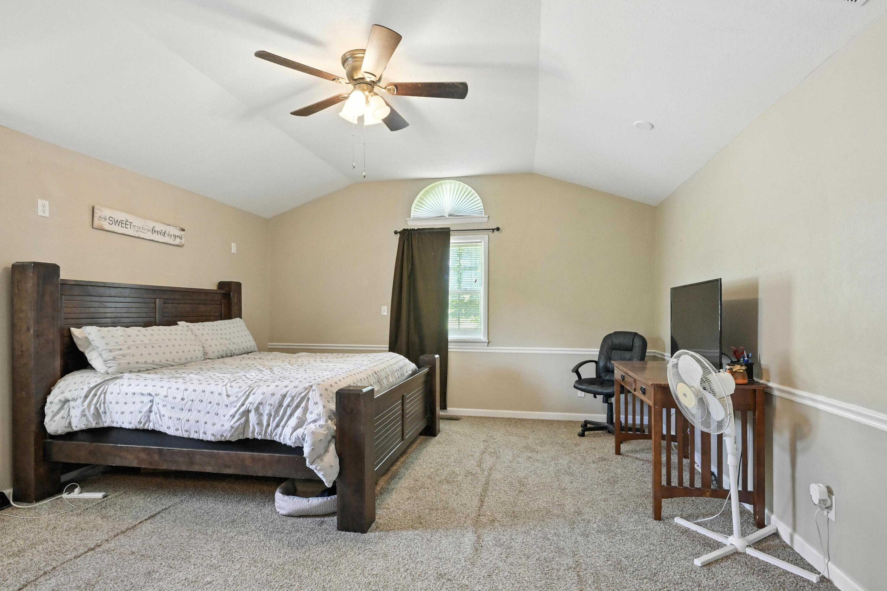 1515 Hilldale Drive Property Photo 33