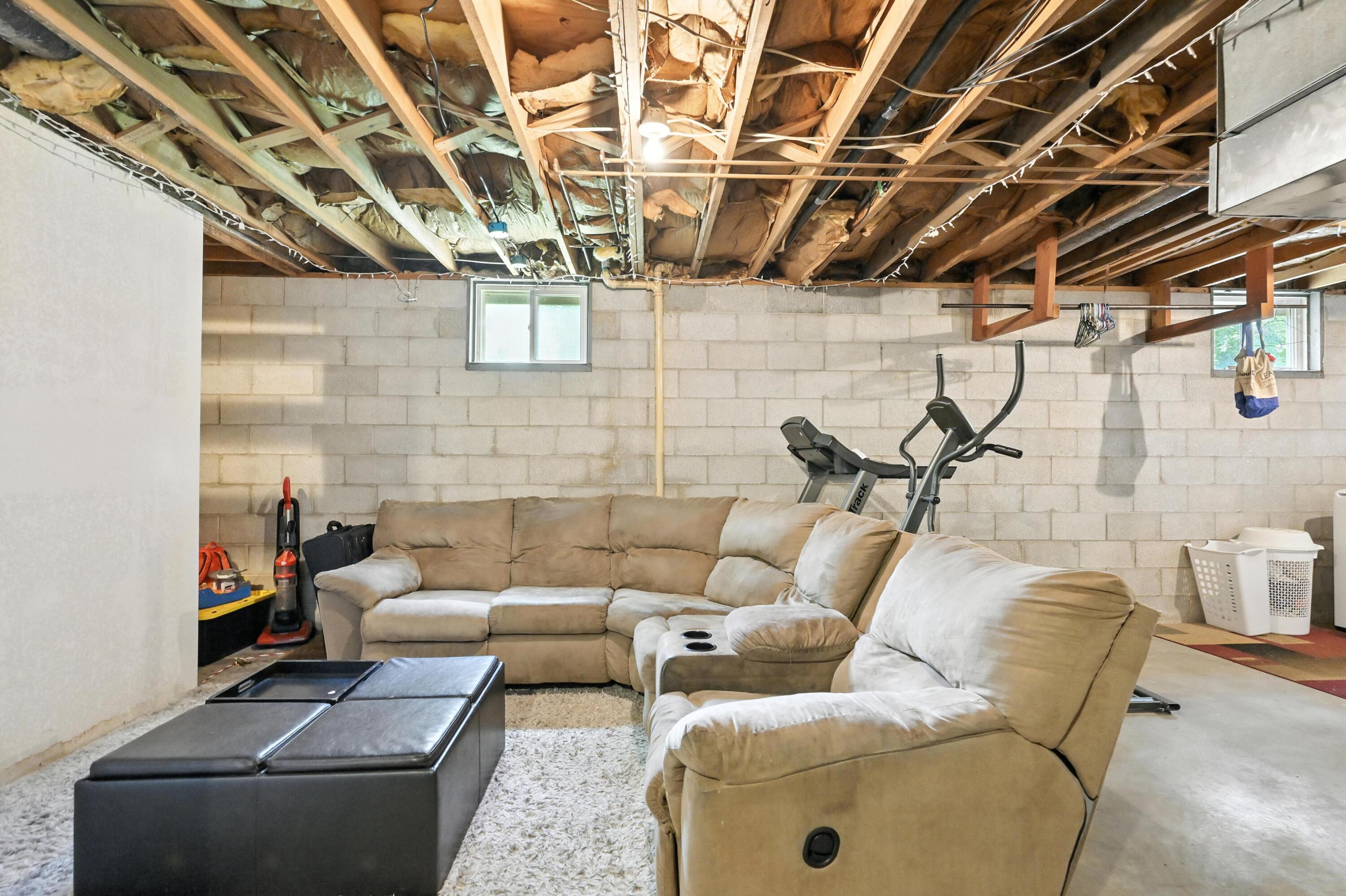 1515 Hilldale Drive Property Photo 39
