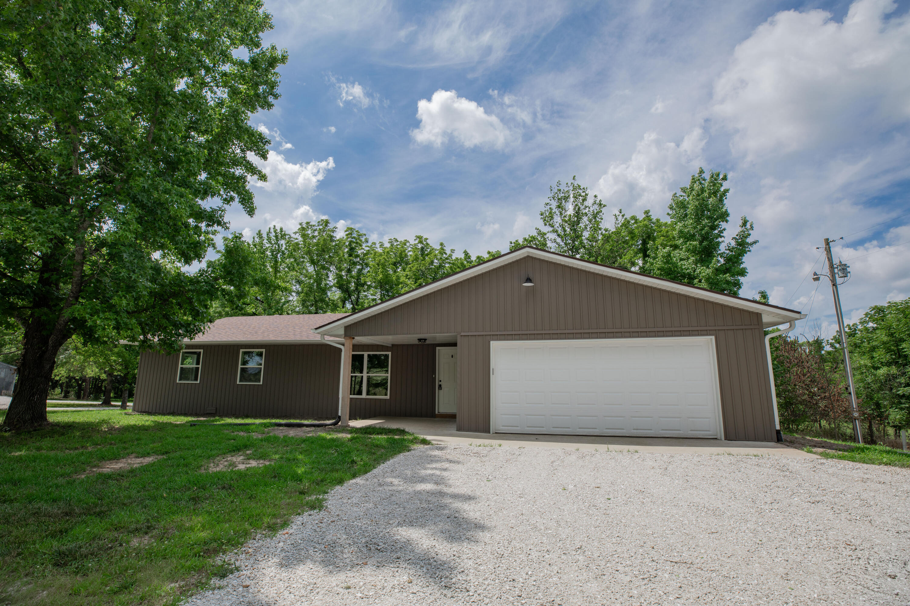 1378 East 425th Road Property Photo 1