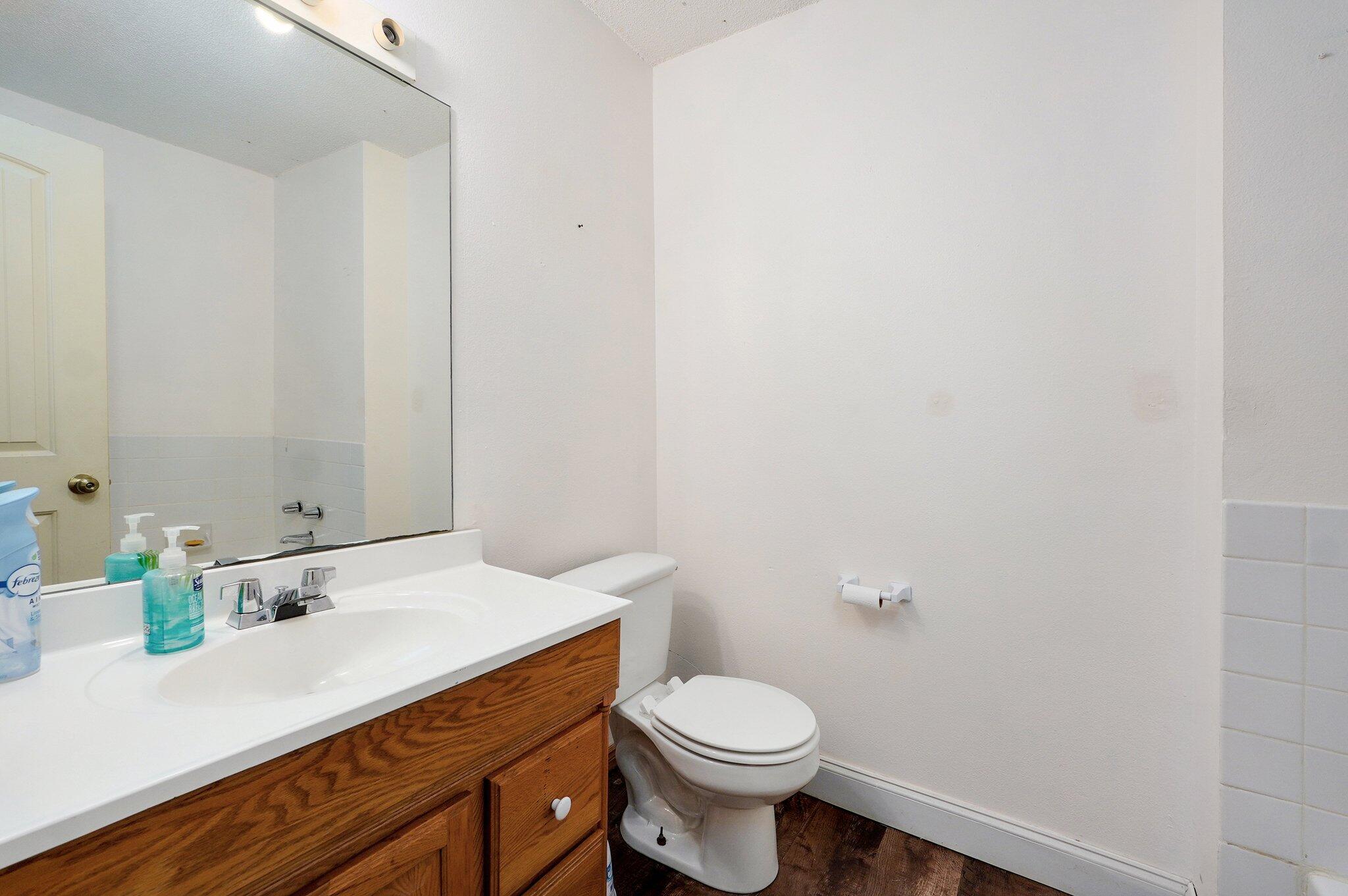 1111 South Lone Pine Avenue Property Photo 15