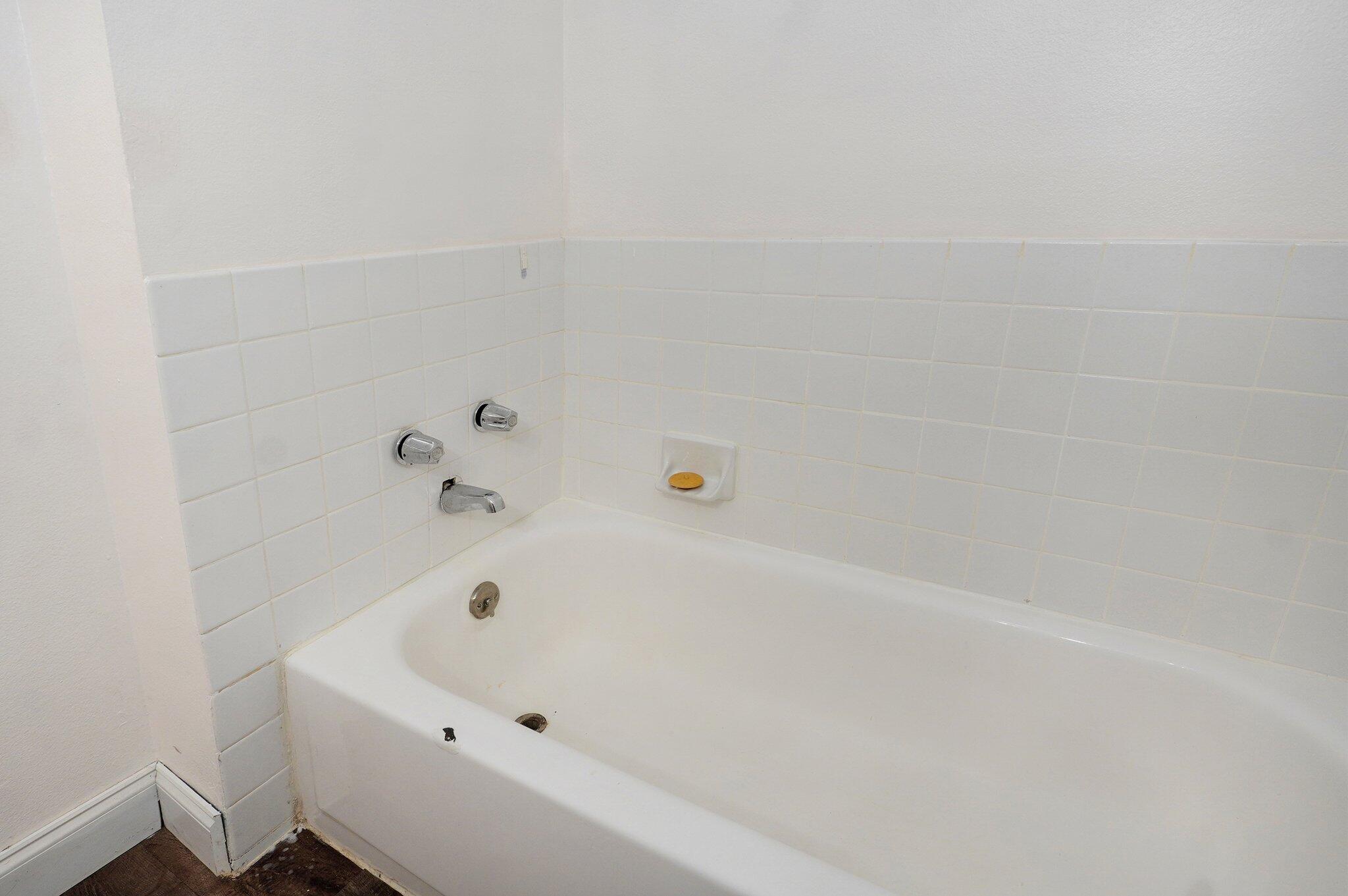 1111 South Lone Pine Avenue Property Photo 16