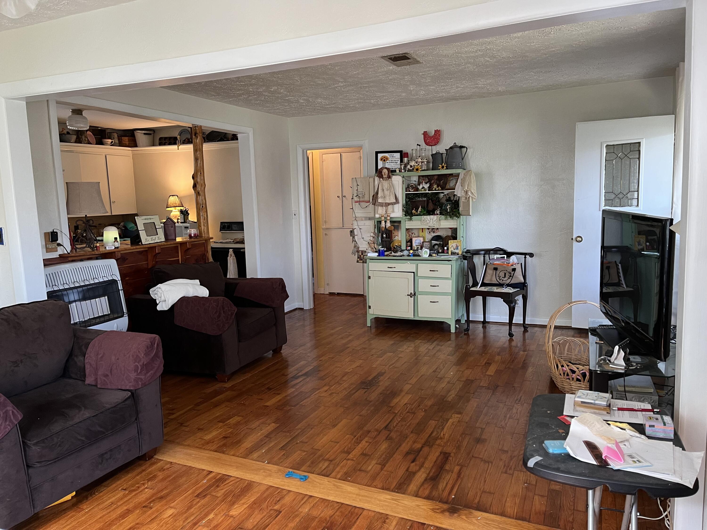 424 West Park Street Property Photo 8