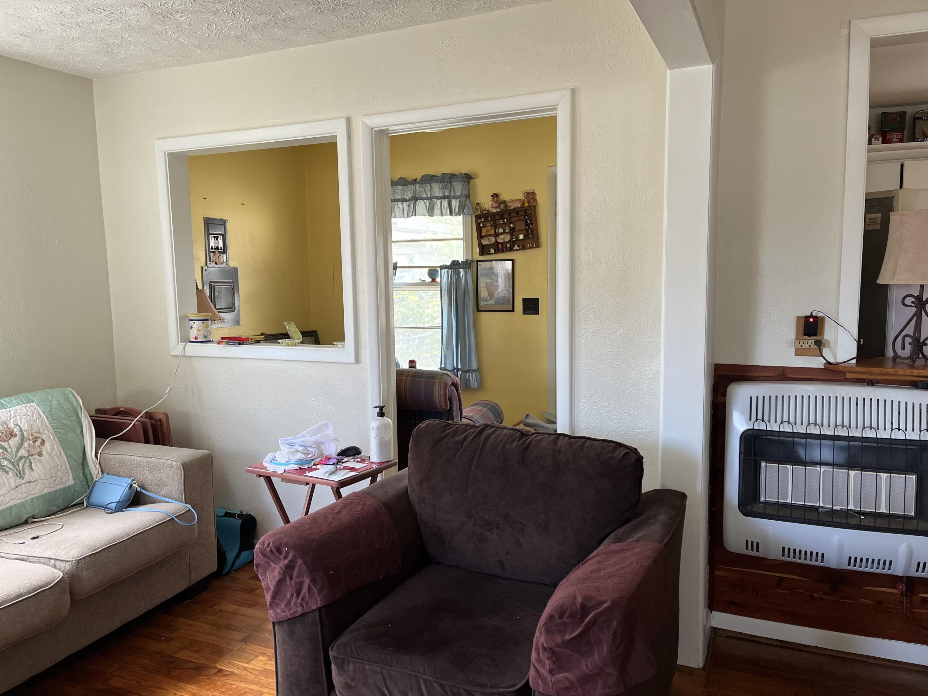 424 West Park Street Property Photo 9