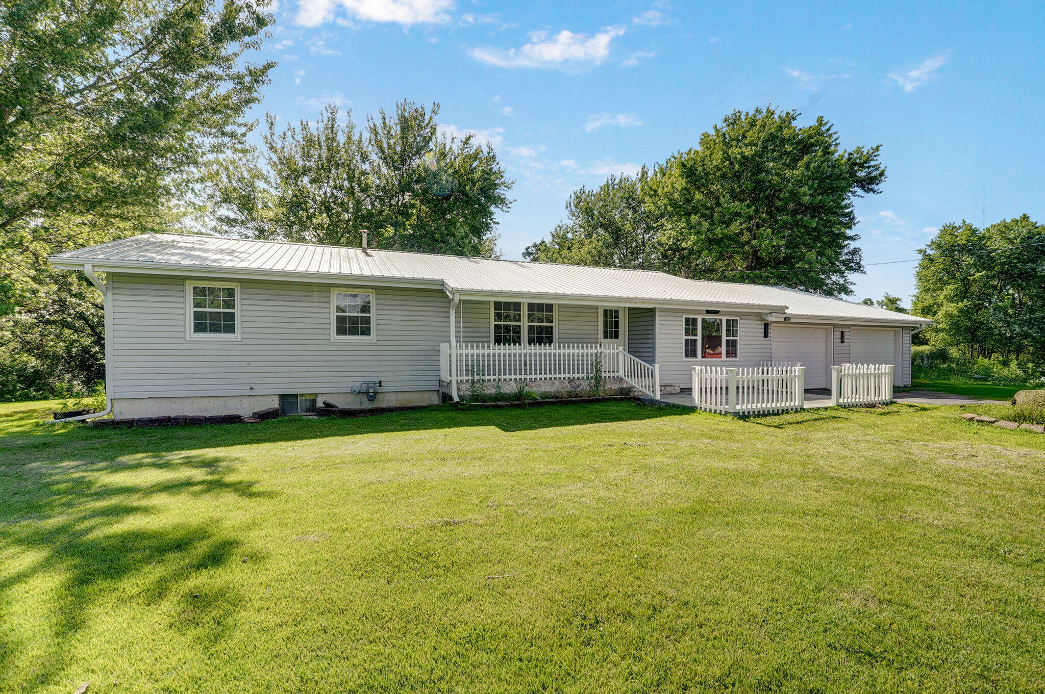 324 Bowers Street Property Photo 1