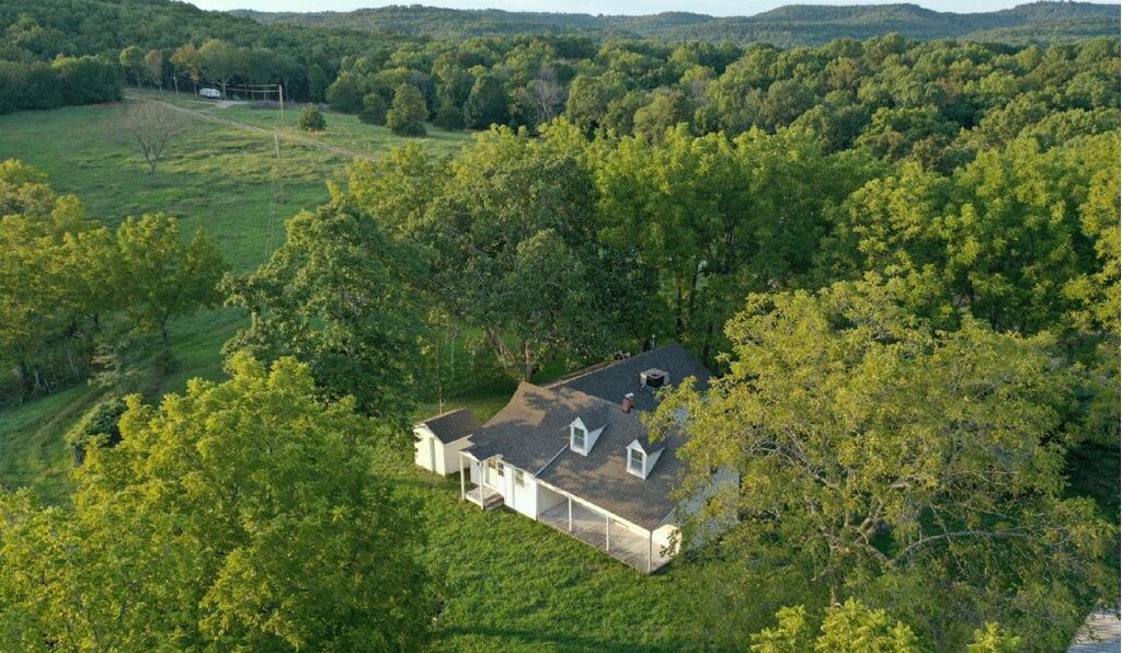 550 Panther Prowl Ln Property Photo 1