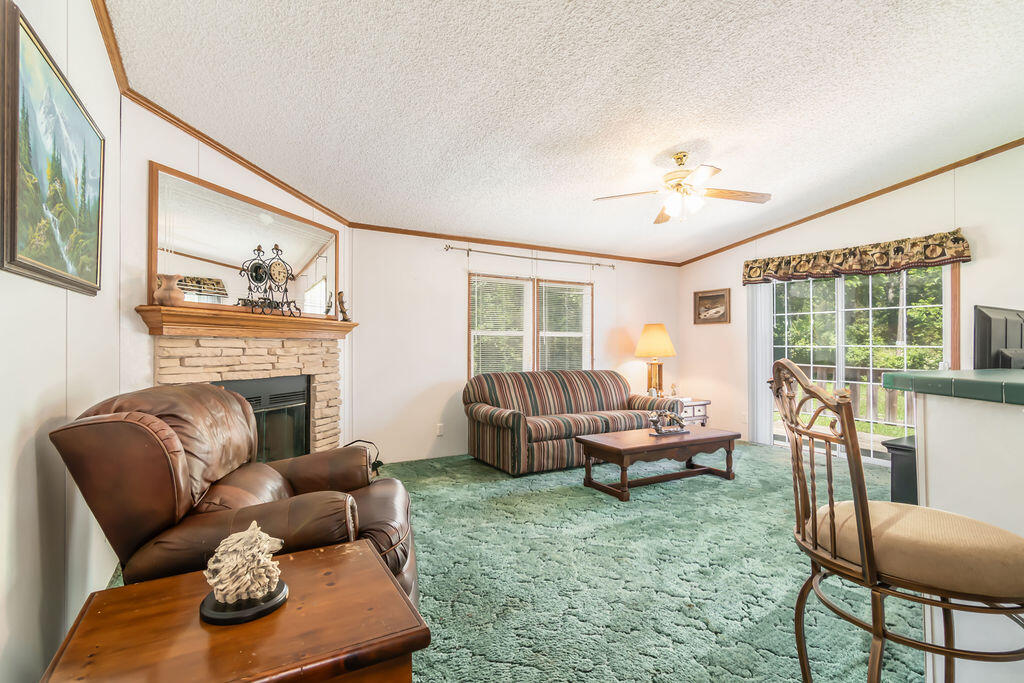 1688 Wooley Creek Road Property Photo 19