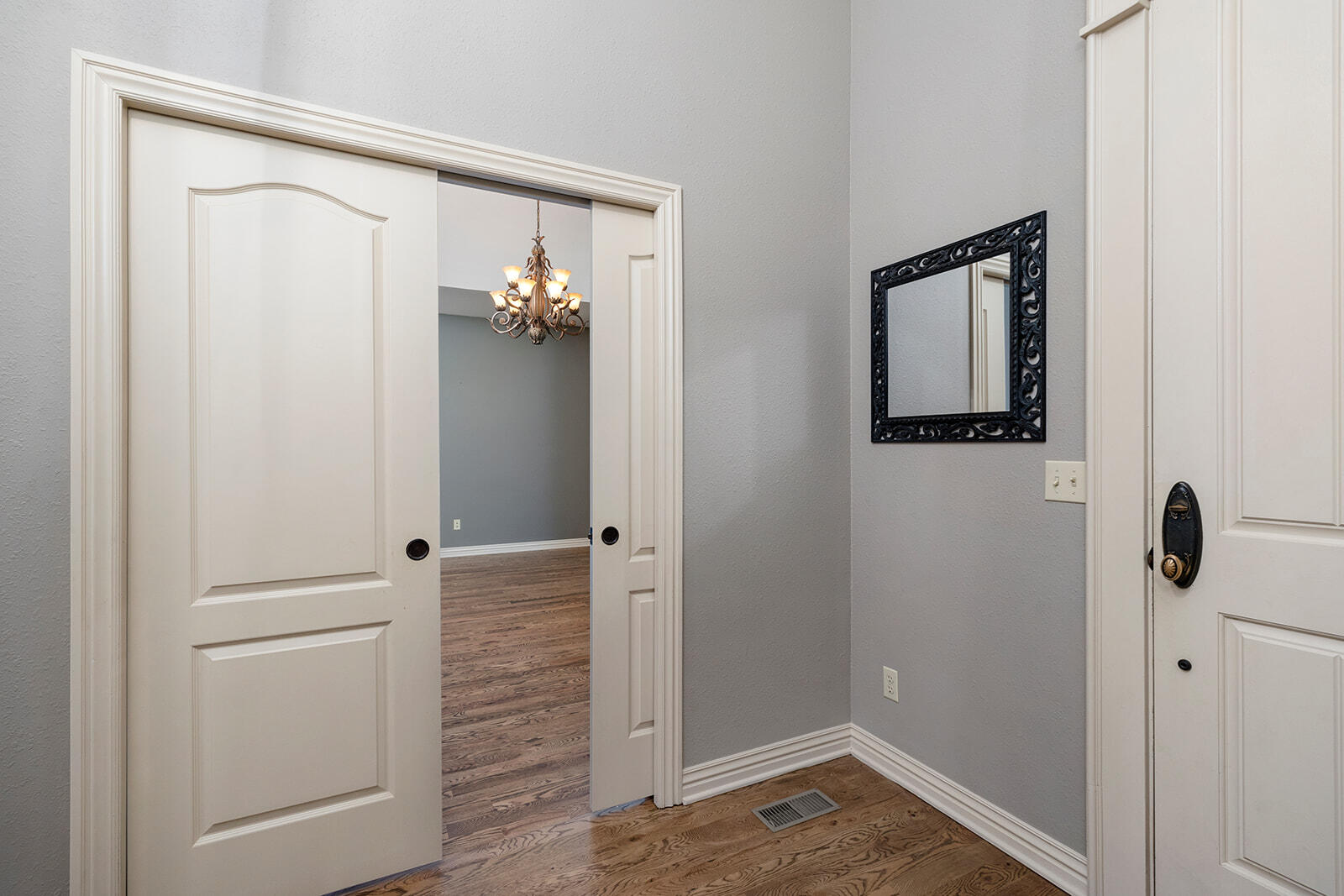 5308 South Lexington Avenue Property Photo 6