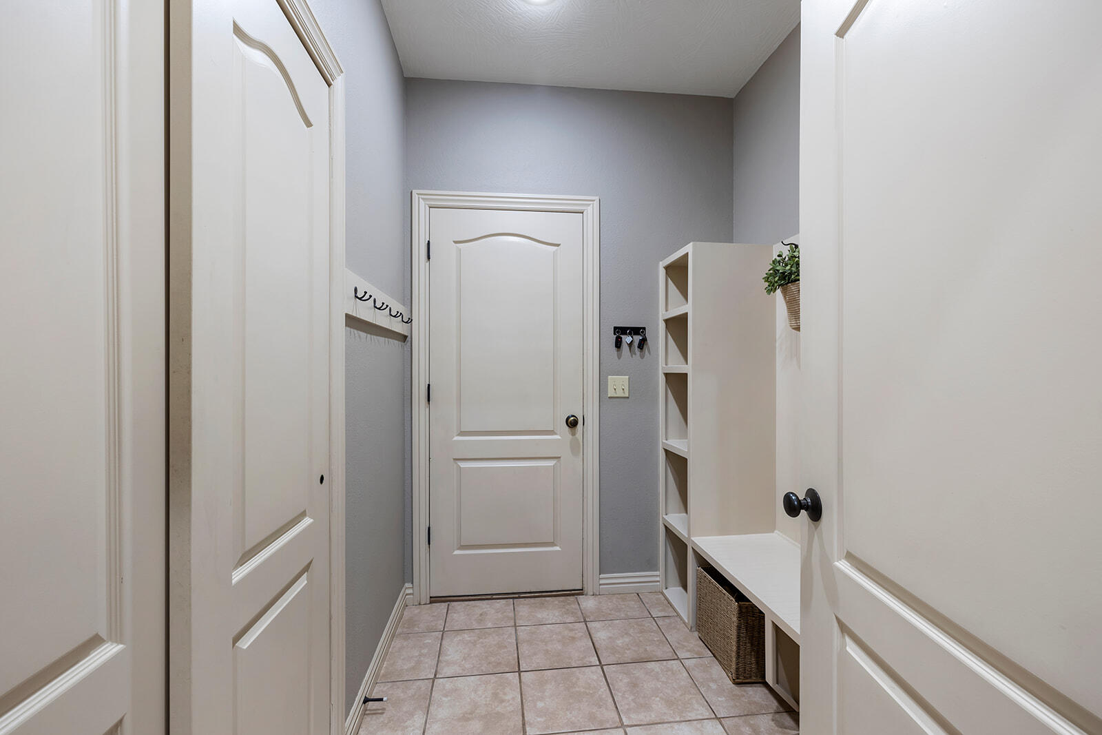 5308 South Lexington Avenue Property Photo 9