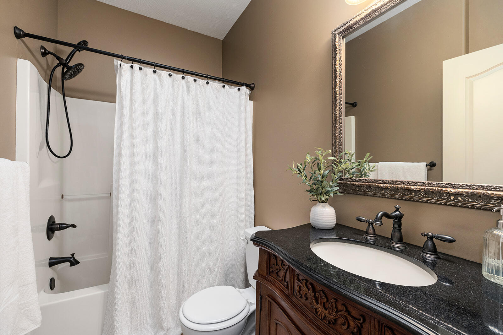5308 South Lexington Avenue Property Photo 12