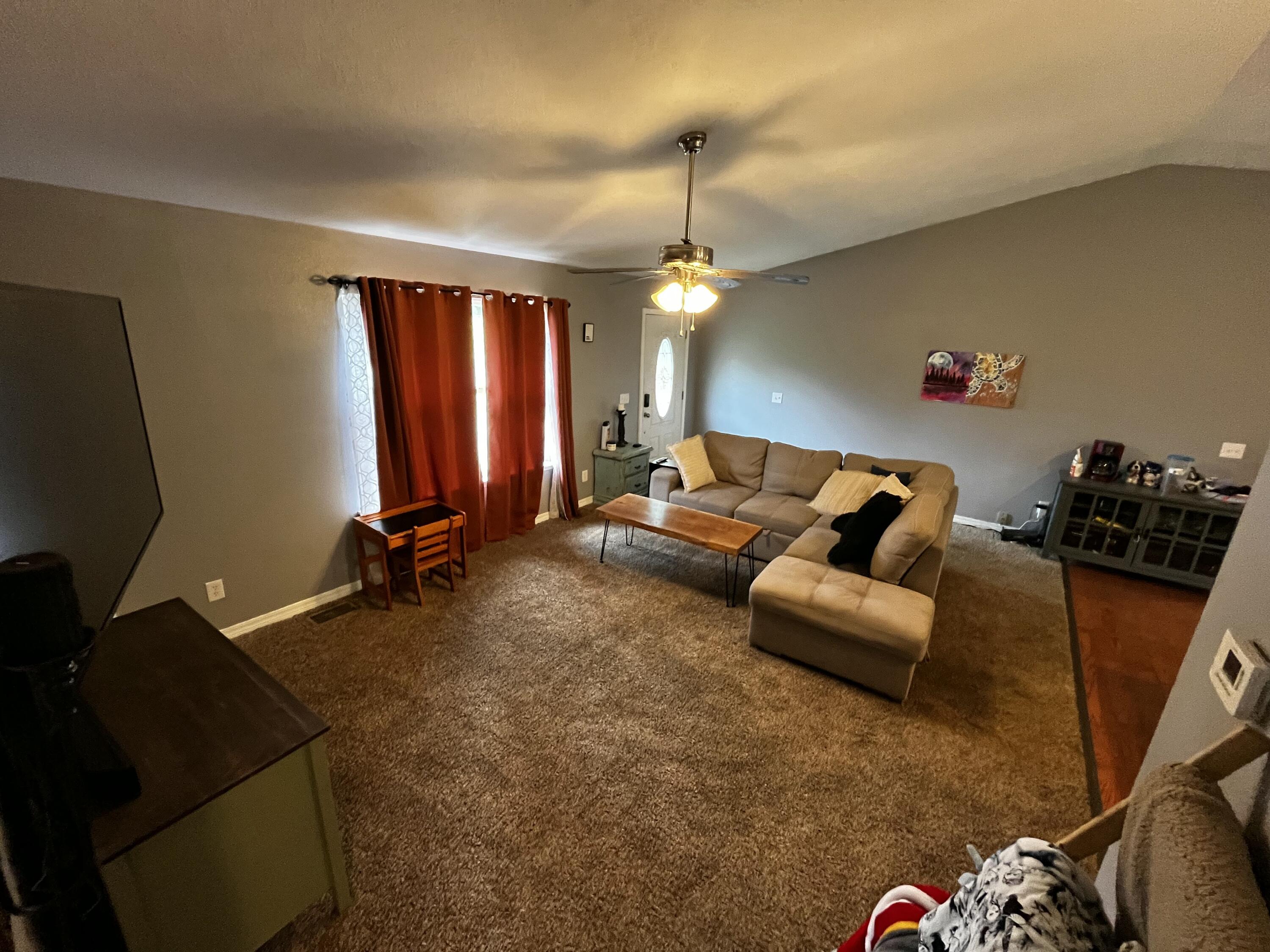 19353 Farm Road 1120 Property Photo 2