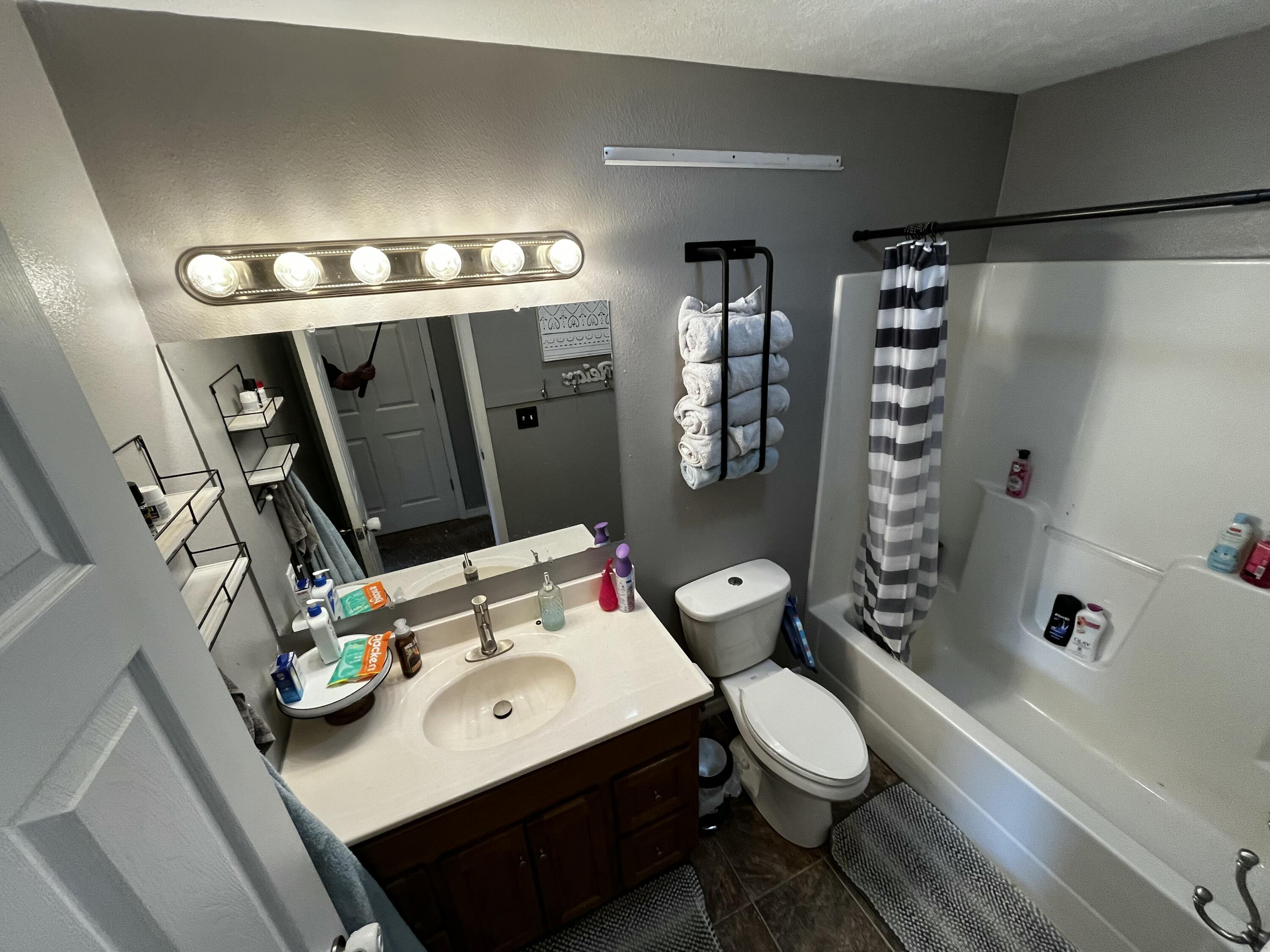 19353 Farm Road 1120 Property Photo 14