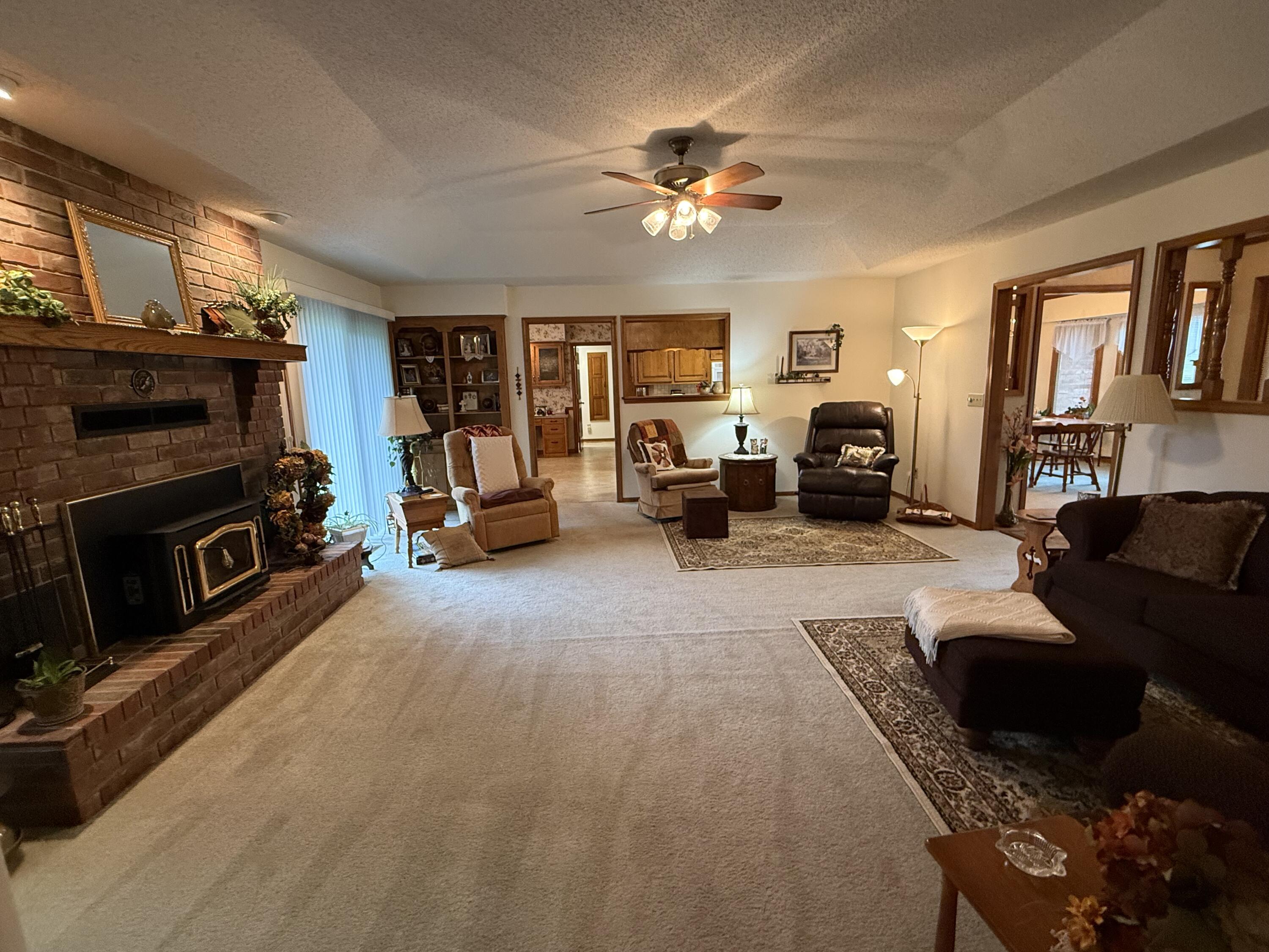 1810 East Jacqueline Street Property Photo 2