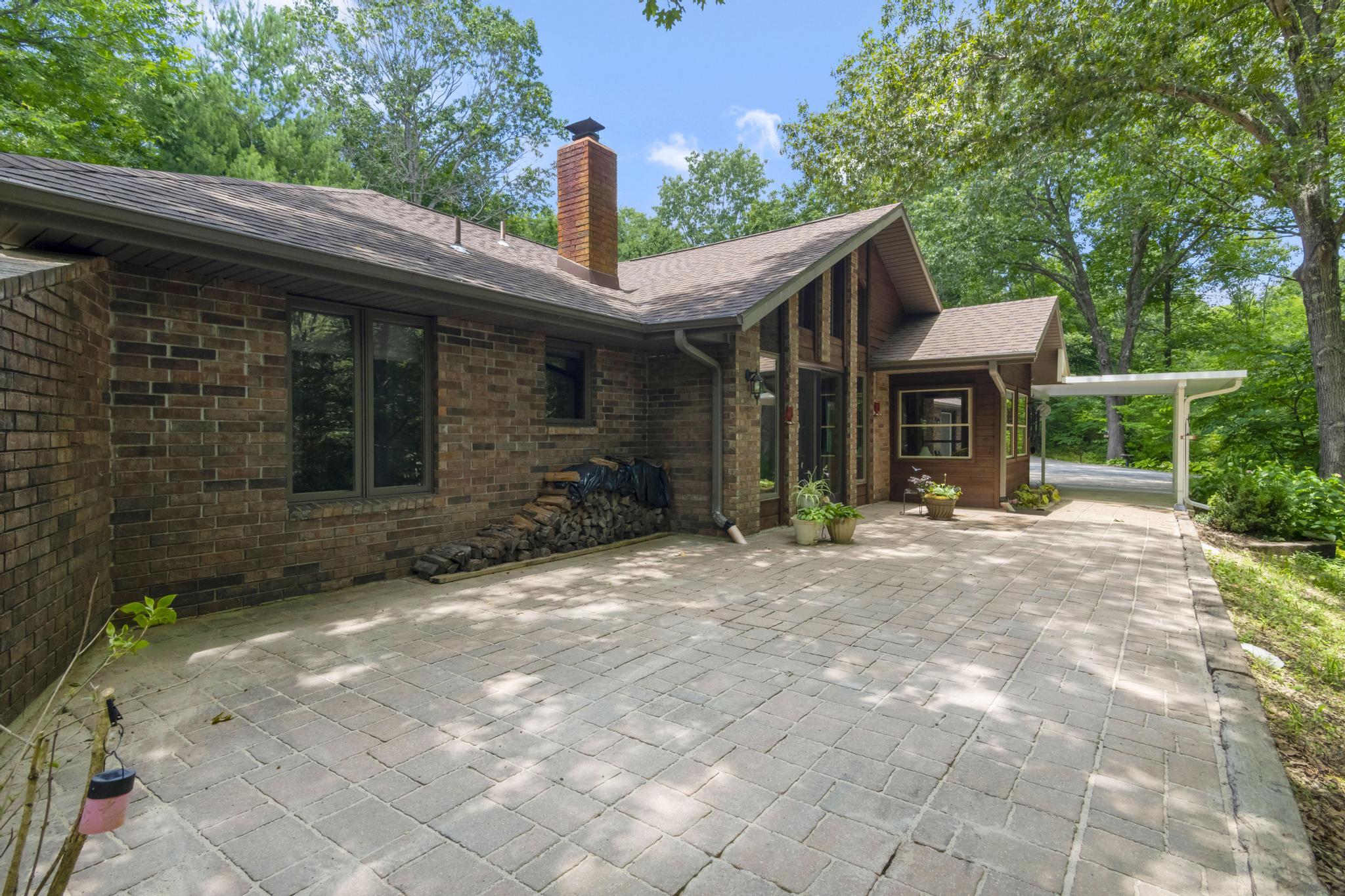 1228 Shire Circle Property Photo 1