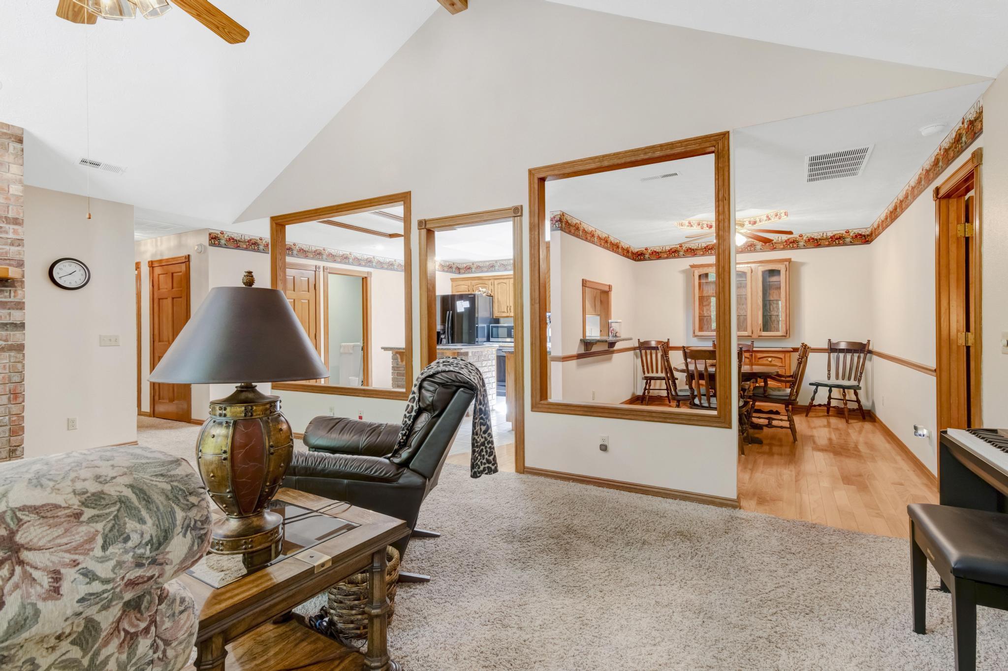 1228 Shire Circle Property Photo 12