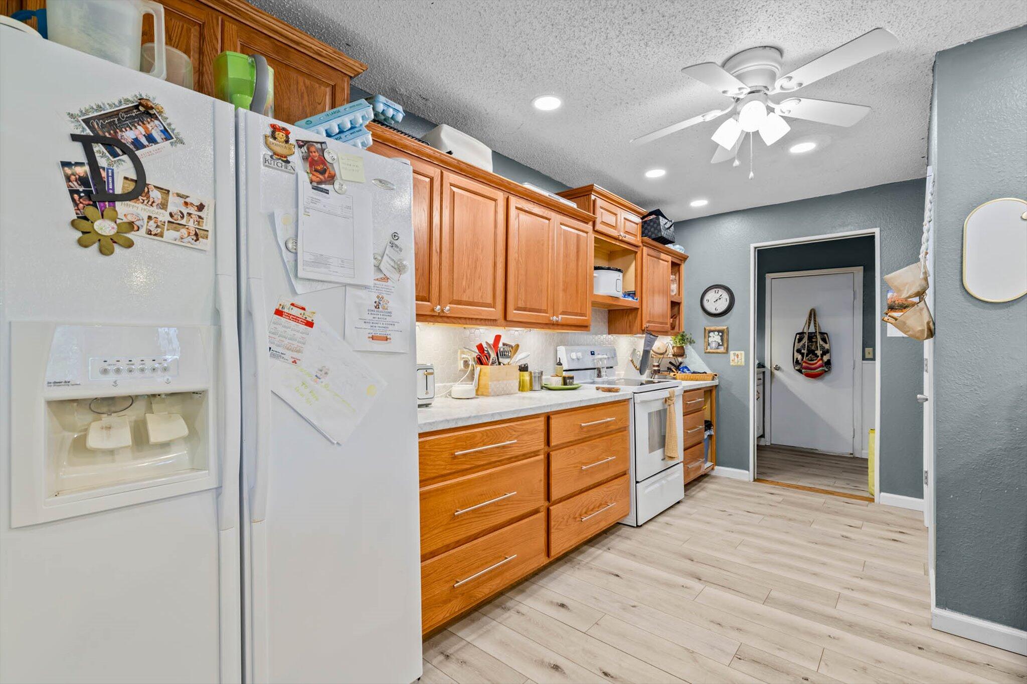 4132 West Farm Rd 172 Property Photo 10