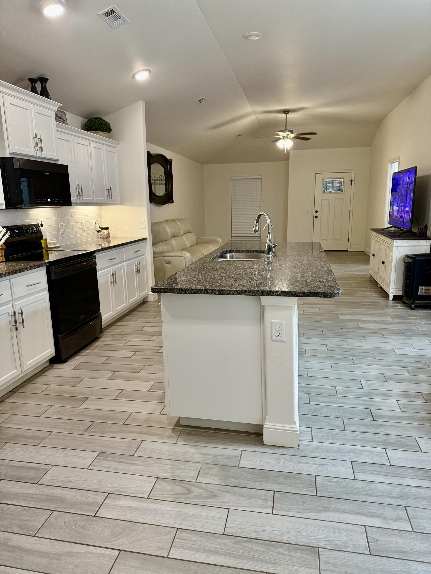 2010 Mia Faith Place Property Photo 8